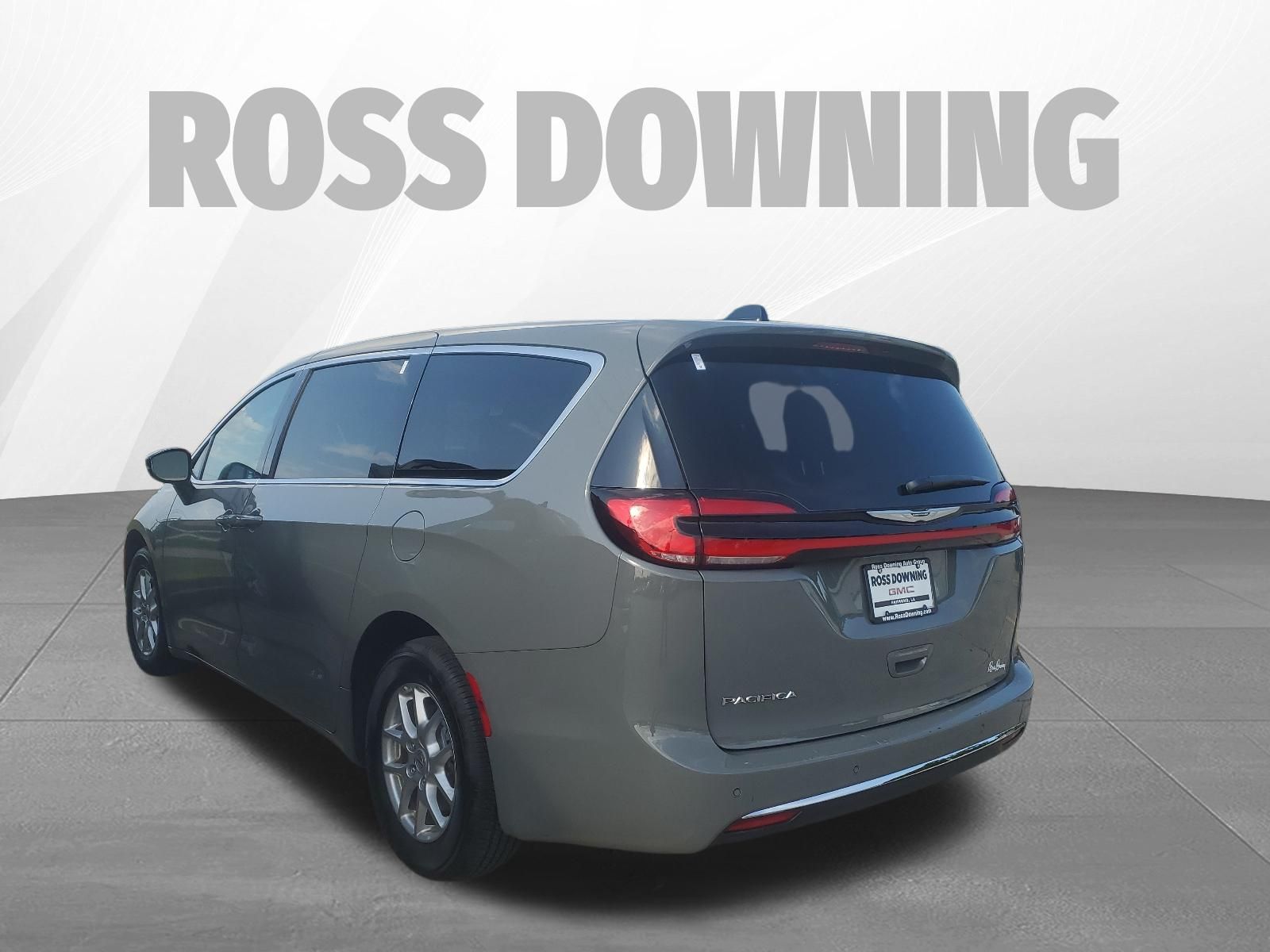 2025 Chrysler Pacifica Select White at Toyota of Kenner