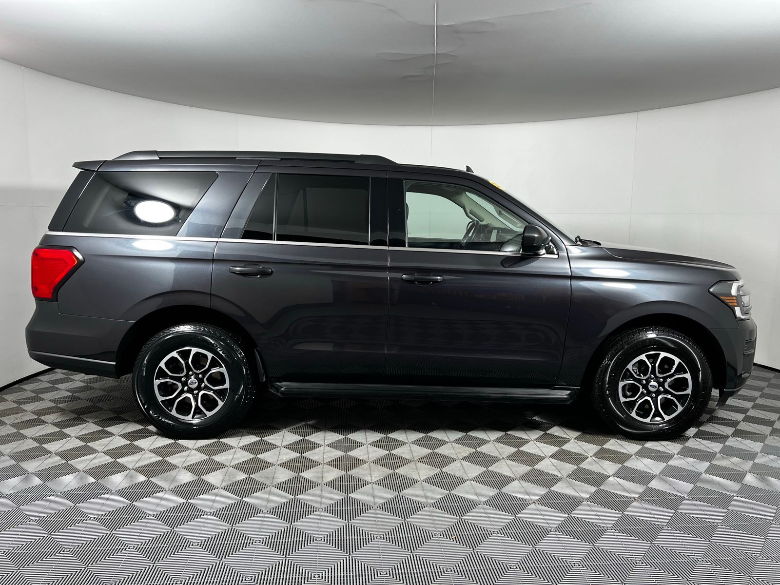 Thumbnail: 2024 Ford Expedition - 4