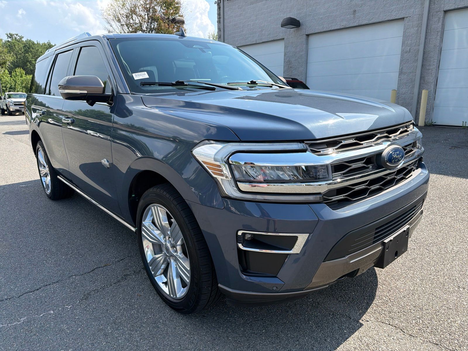 Infinite Blue Metallic Tinted Clearcoat 2023 Ford Expedition SUV / Crossover Four-Wheel Drive Automatic