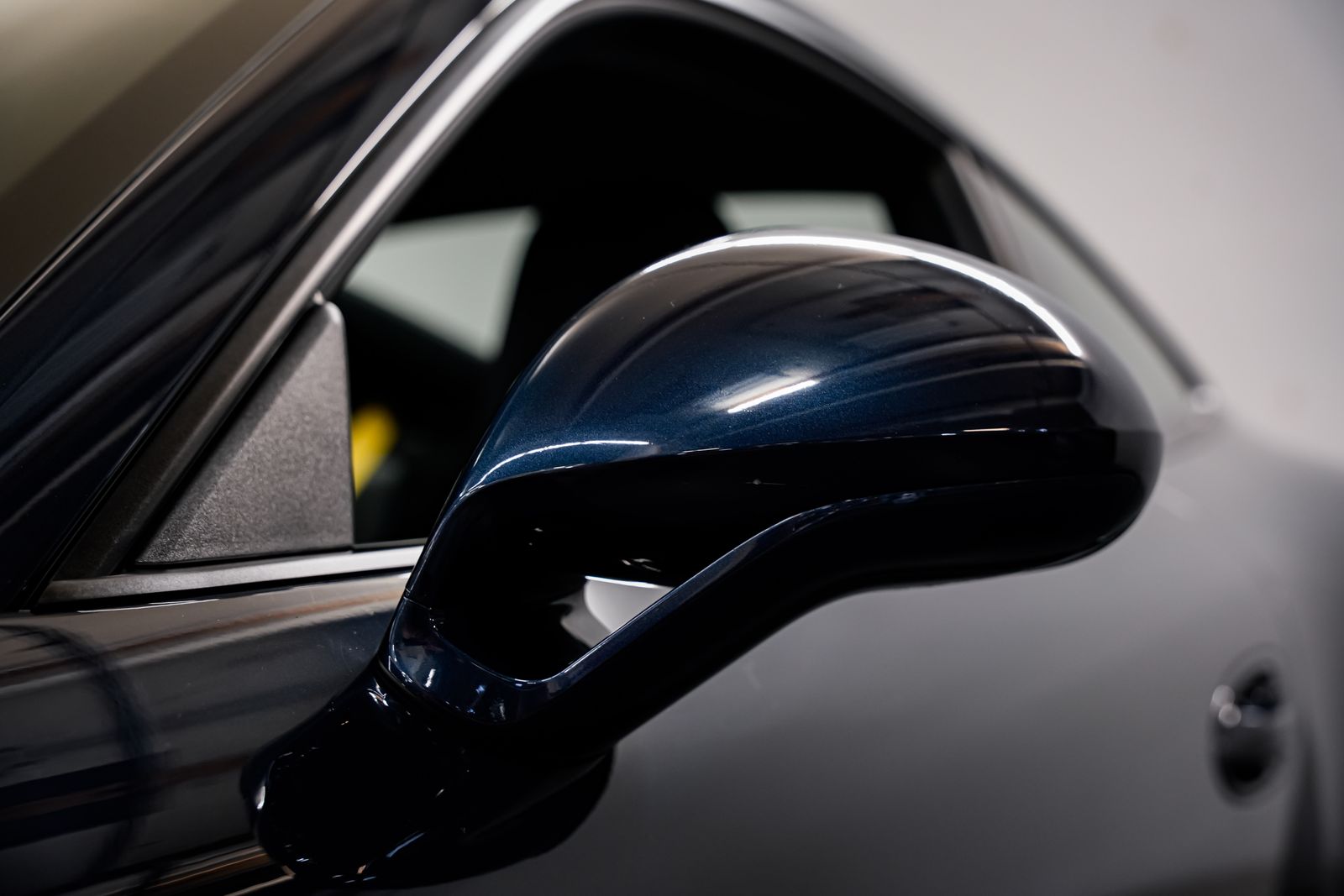 2014 Porsche 911 Carrera 4 — photo 29