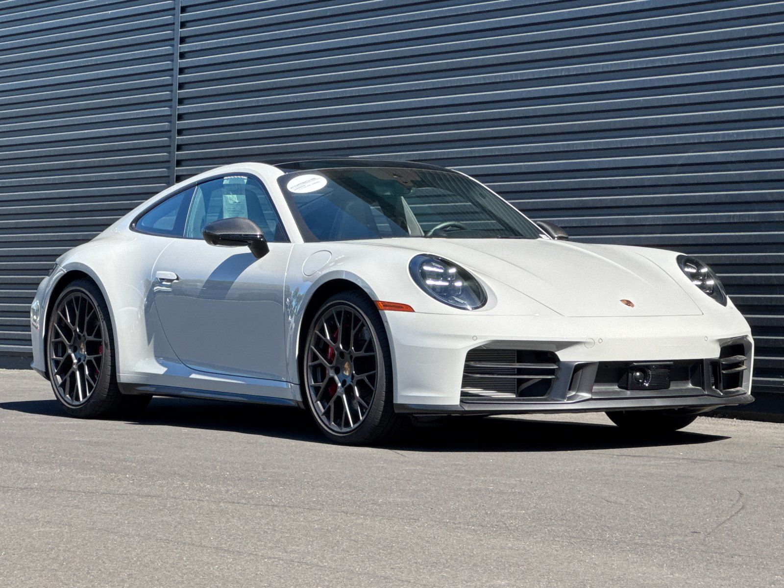 2025 Porsche 911 S - Photo 10