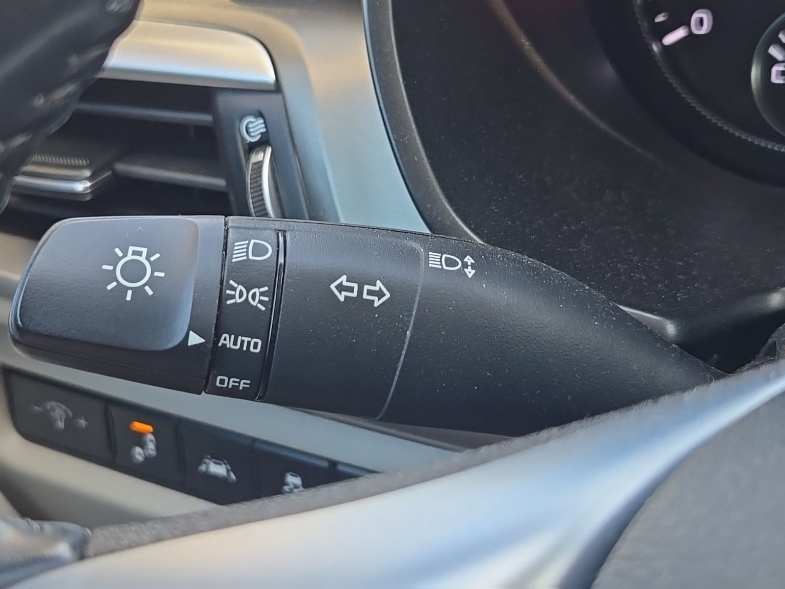 Used 2020 Gray Kia S image 31