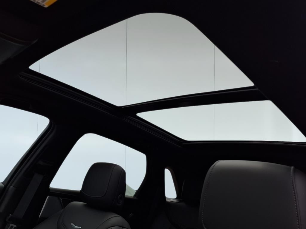 2025 Cadillac XT5 Sport - 9