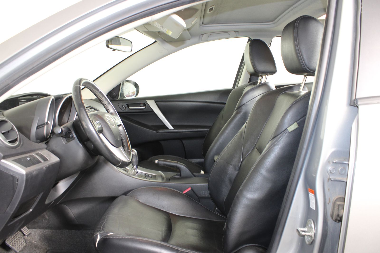 Used 2011 Silver Mazda s Grand Touring image 7
