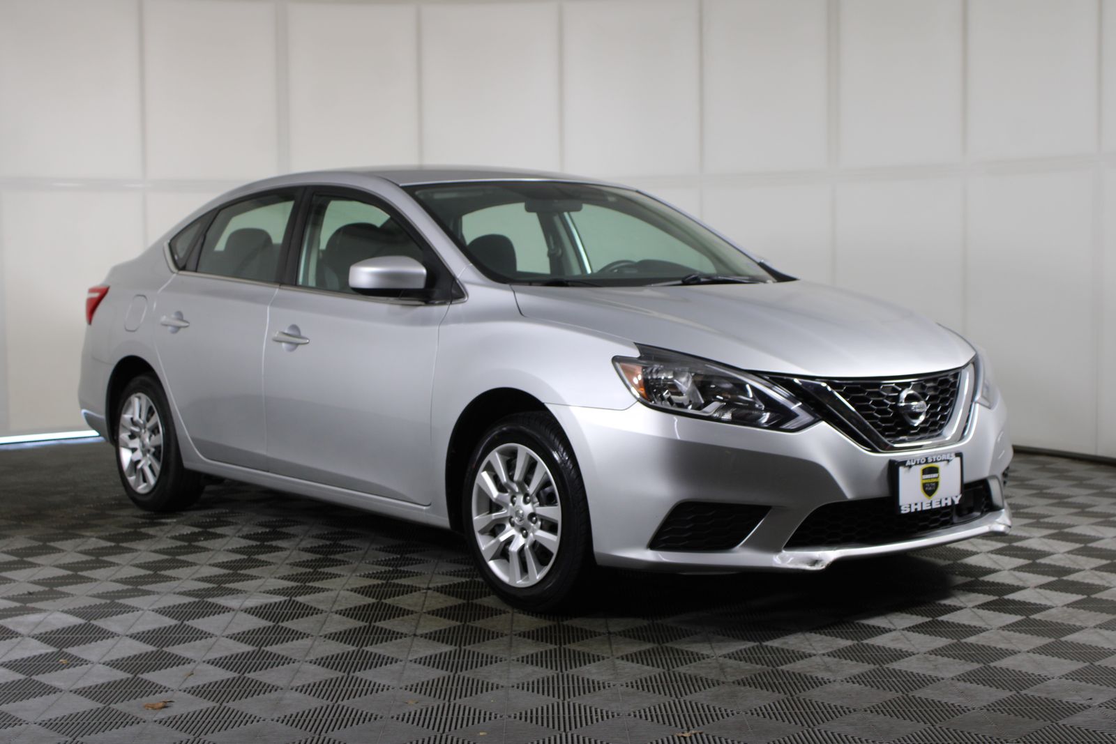 Brilliant Silver 2018 Nissan Sentra Sedan Front-Wheel Drive Continuously Variable Transmission