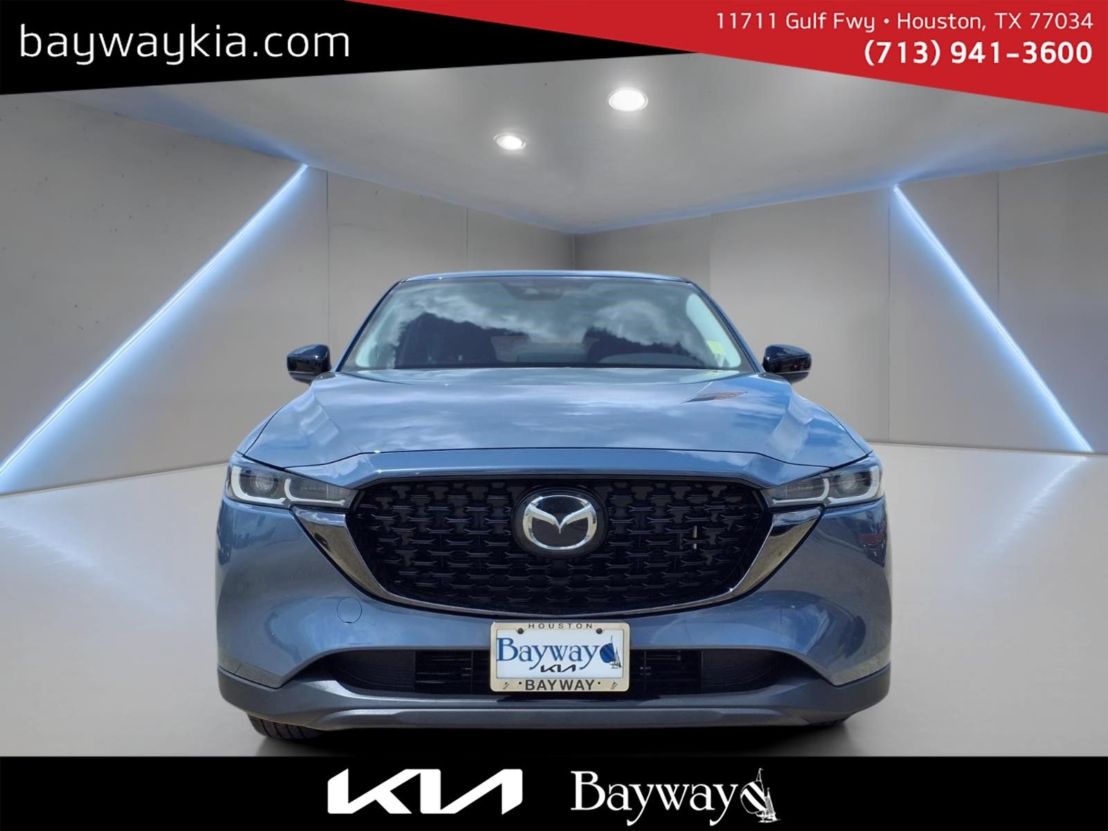 View vehicle photo 5