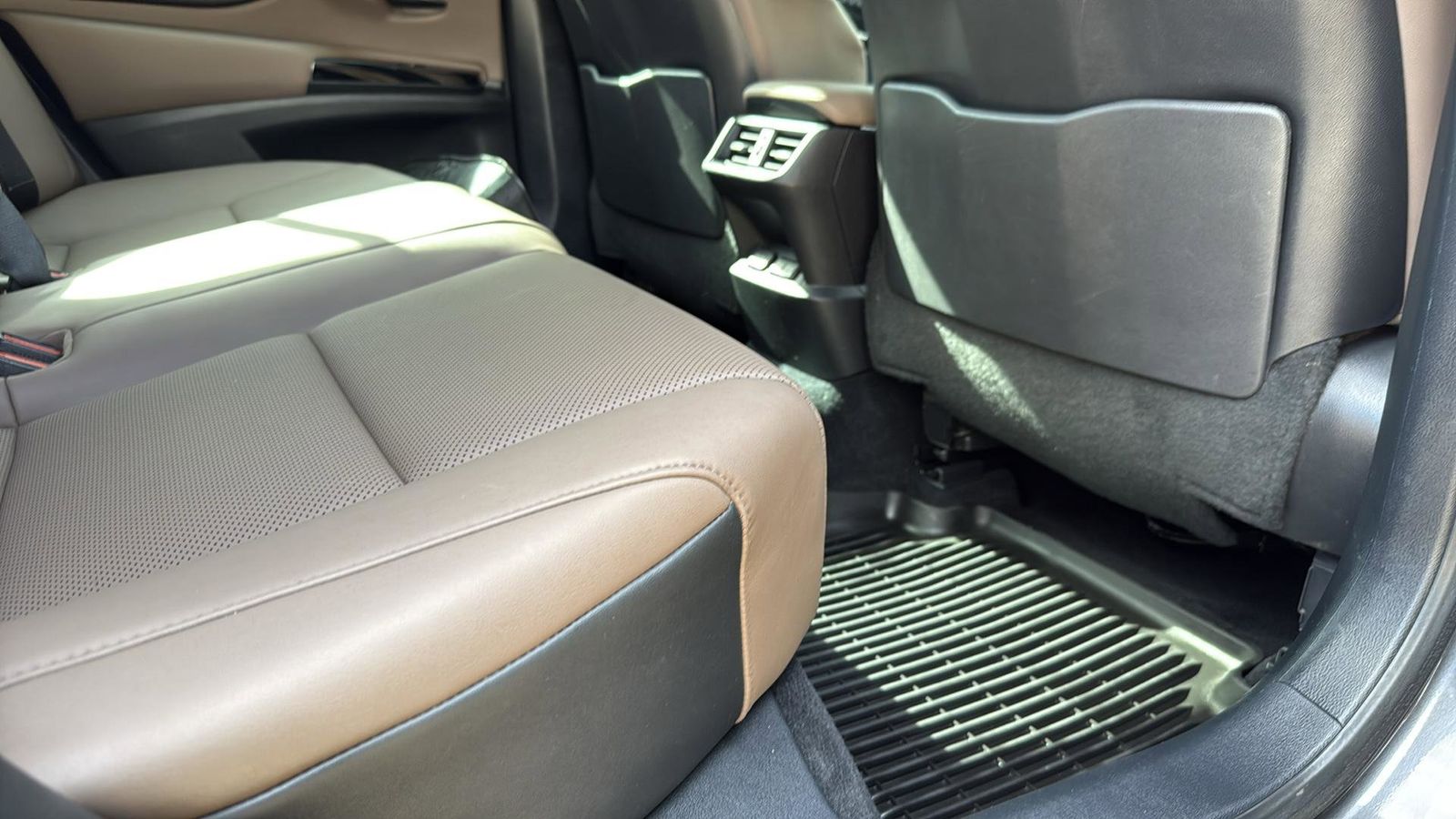Used Car 2022 Lexus Es  350 For Sale Under $35,000 In Austin, Texas