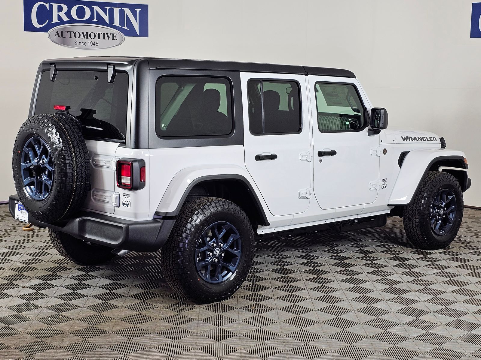 View vehicle photo 5