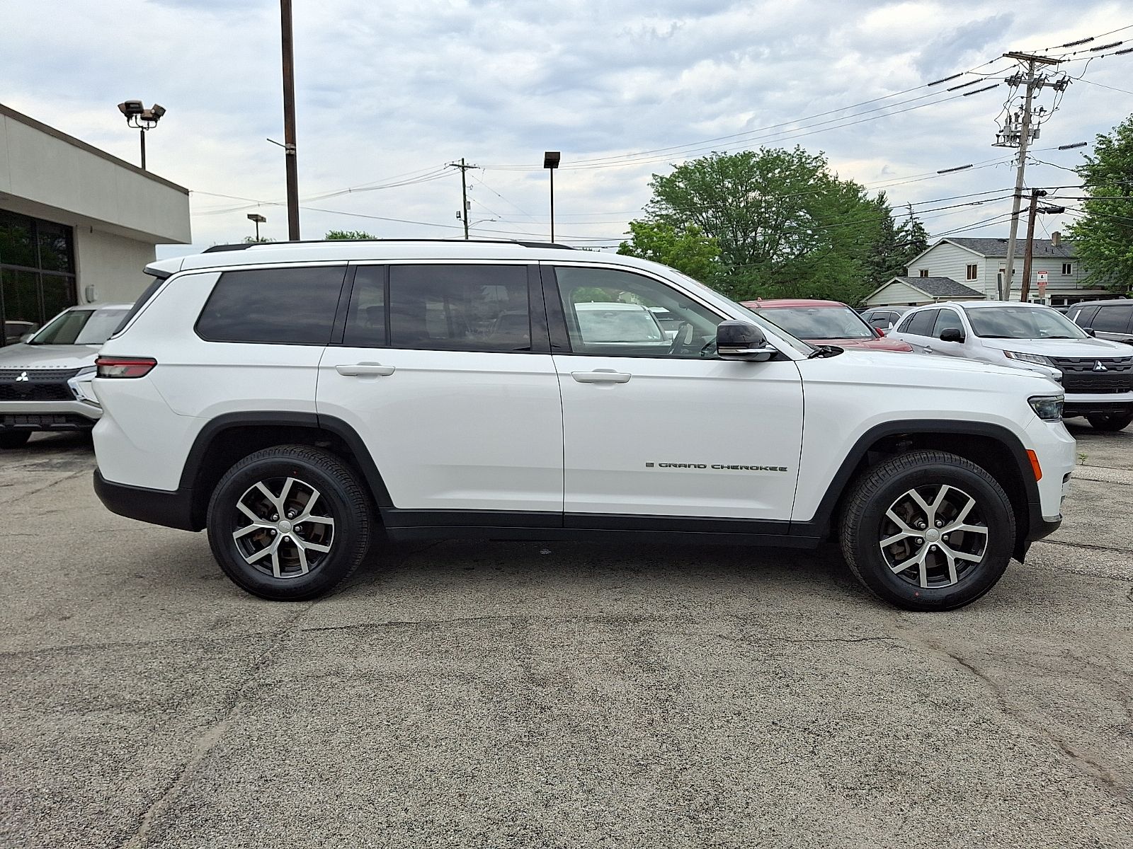 Used 2023 Jeep Grand Cherokee L SUV
