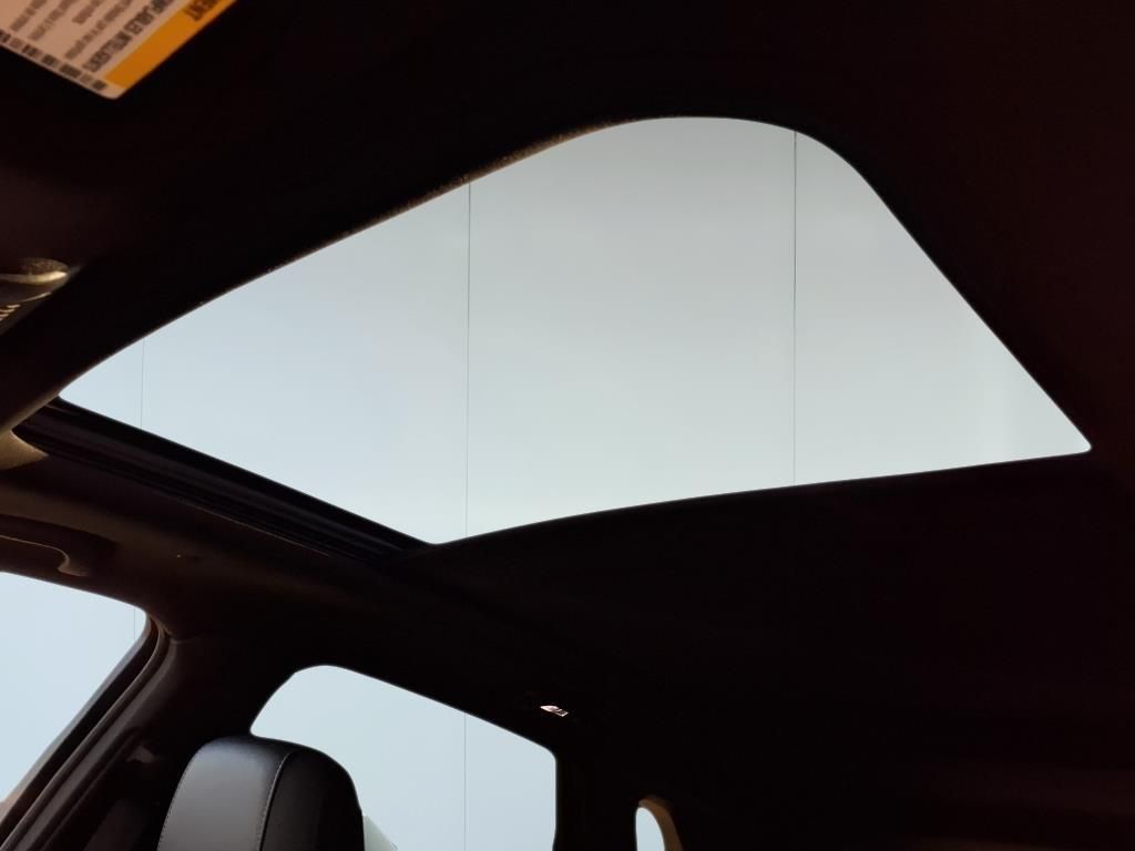 2025 Cadillac XT5 Premium Luxury - 9
