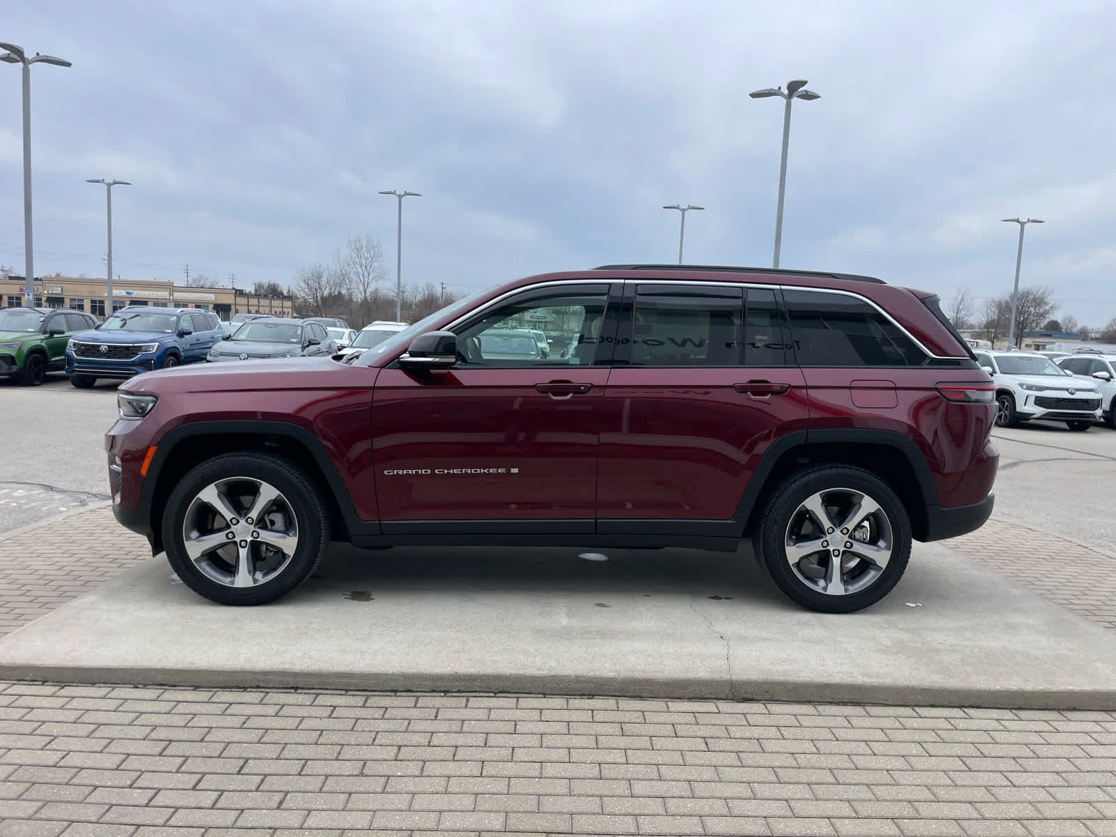 used 2025 Jeep Grand Cherokee car, priced at $41,250