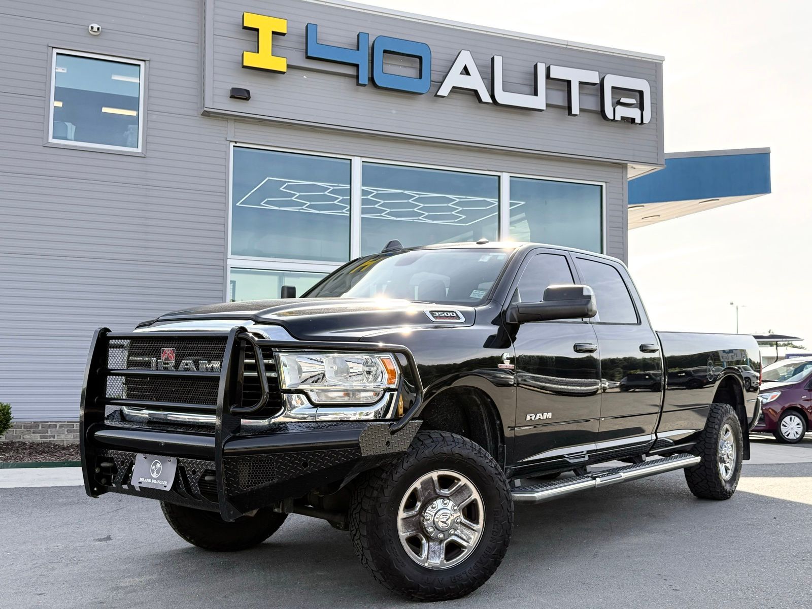 Diamond Black Crystal Pearlcoat 2020 RAM 3500 Pickup Truck Four-Wheel Drive 6-Speed Automatic
