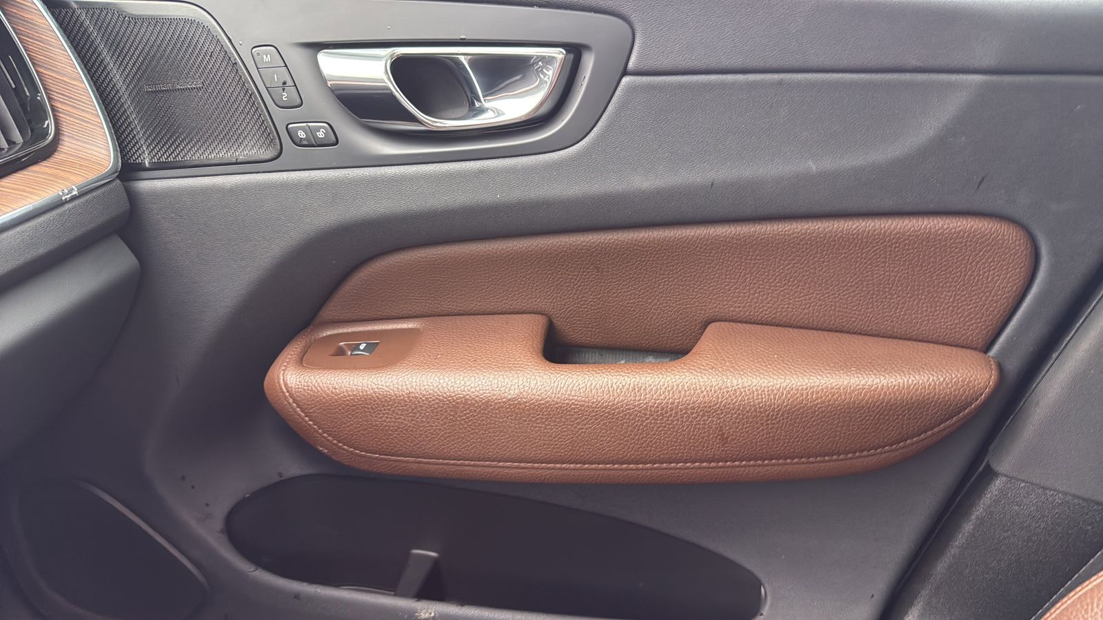 Used Car 2019 Volvo Xc60  T5 Momentum For Sale Under $20,000 In Austin, Texas