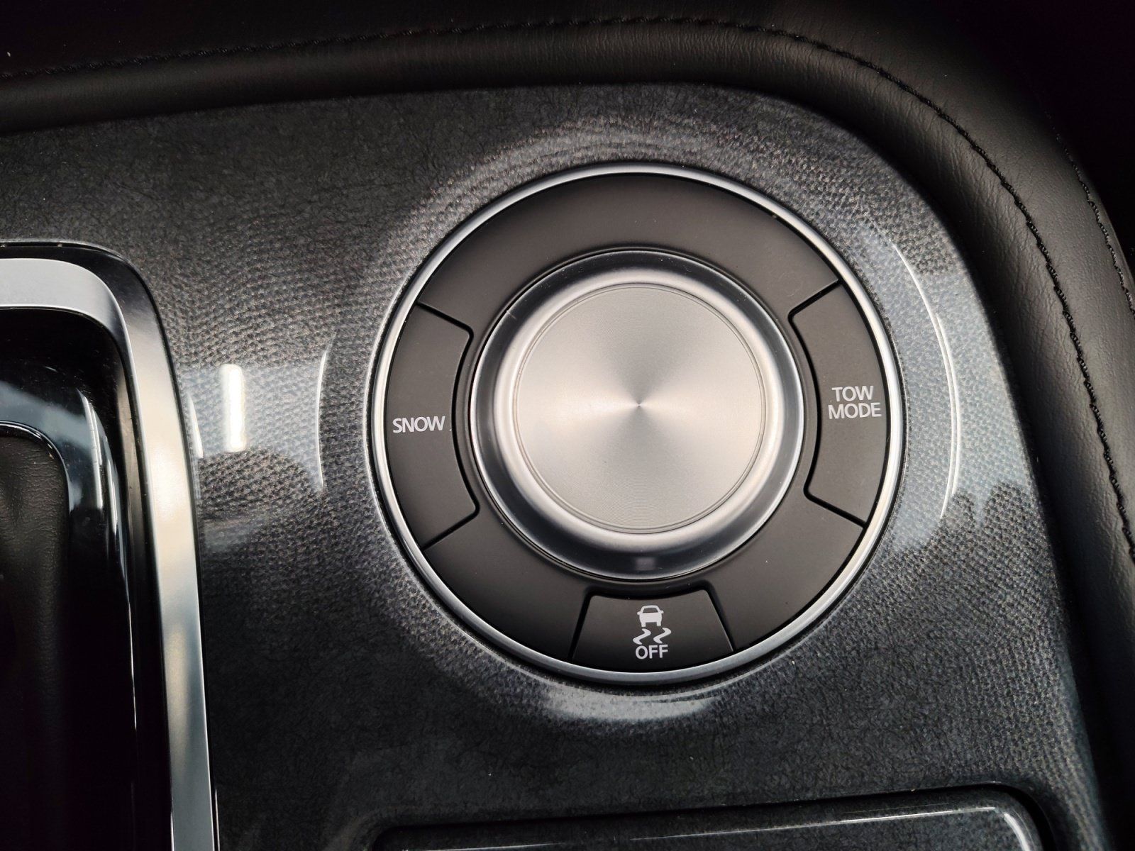 Used Car 2024 Nissan Armada  Sv For Sale Under $40,000 In San Antonio, Texas