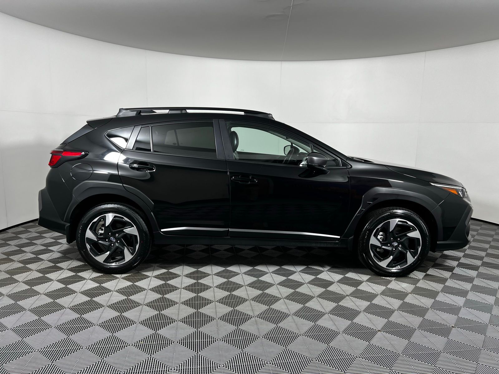 Thumbnail: 2024 Subaru Crosstrek - 4