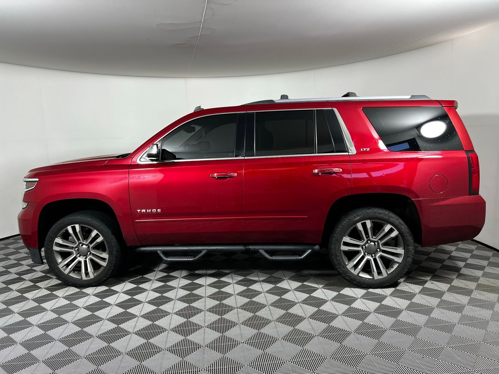 Thumbnail: 2015 Chevrolet Tahoe - 8
