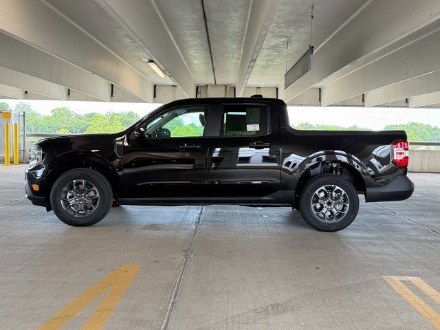 New 2026 Shadow Black Ford XLT image 3