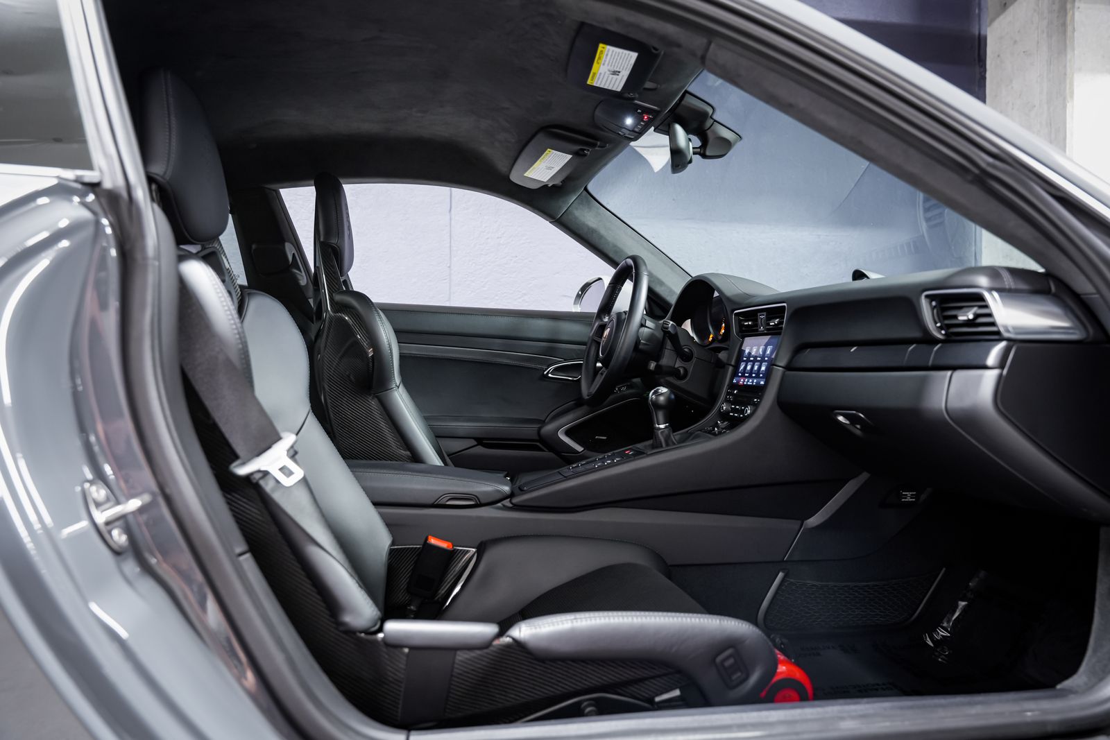 2018 Porsche 911 GT3 — photo 28