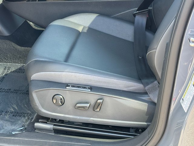 Used 2023 Gray Volkswagen Pro S image 35