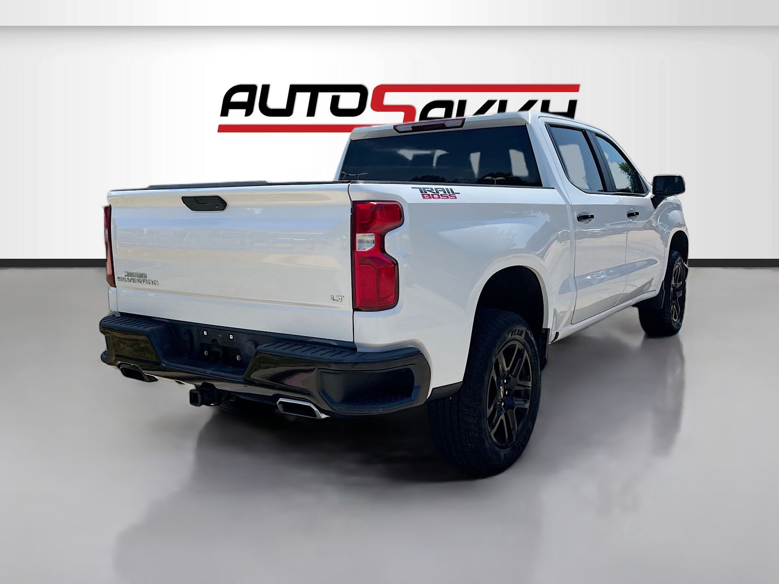 Used 2021 Beige Chevrolet LT Trail Boss image 7