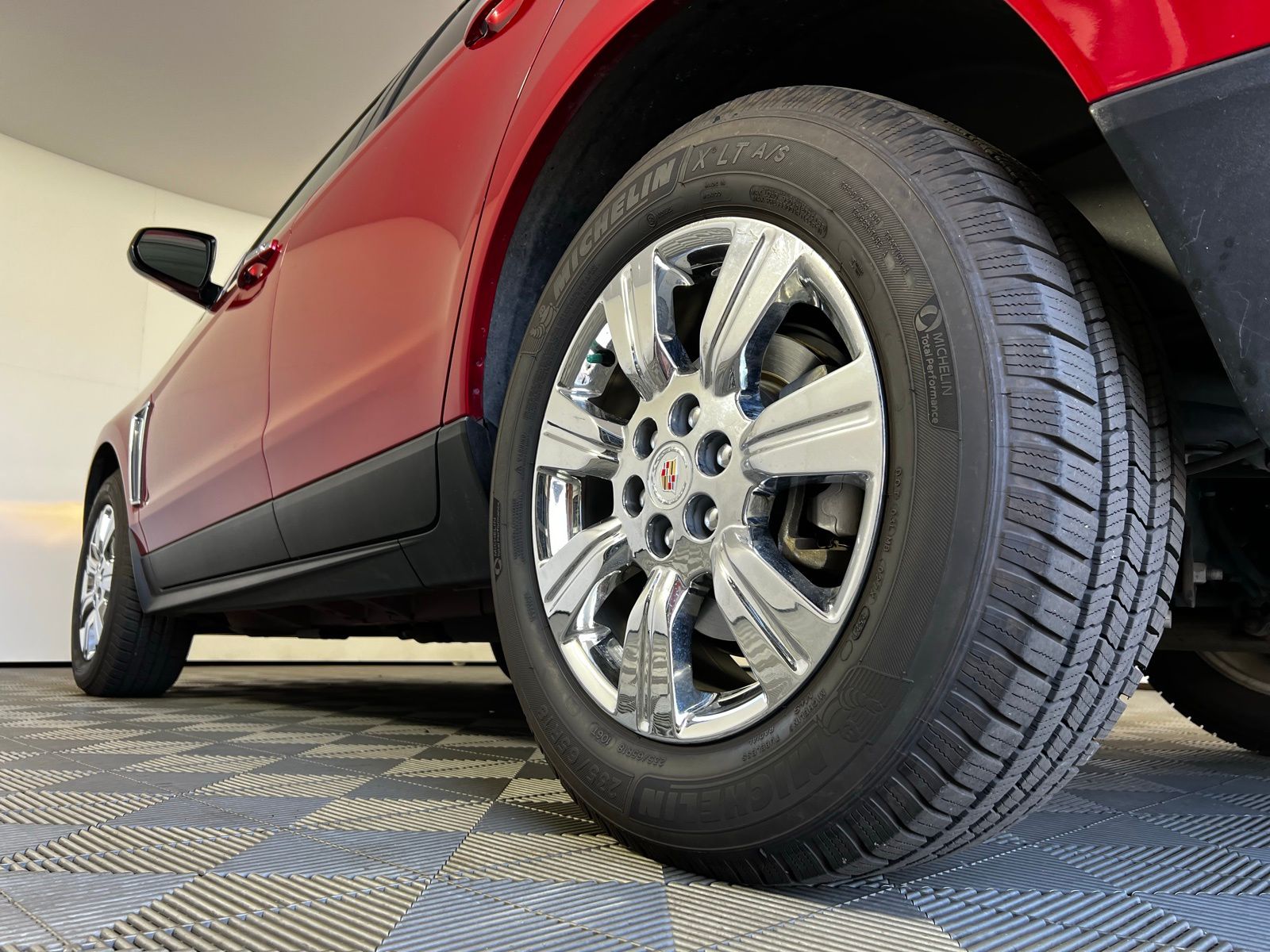 Thumbnail: 2015 Cadillac SRX - 12