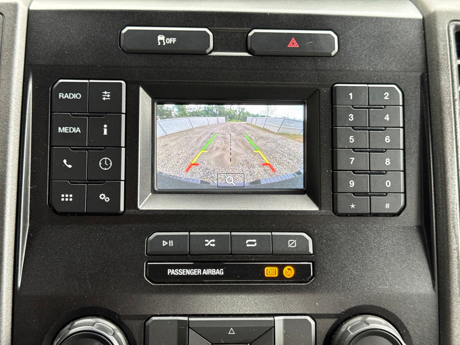 Used 2022 Oxford White Ford XL image 19