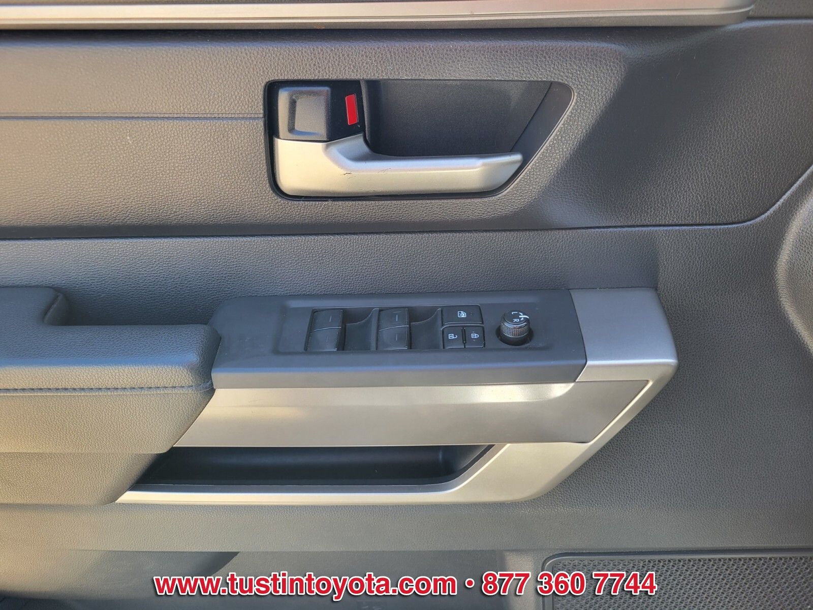 Used 2022 Silver Toyota SR5 image 17