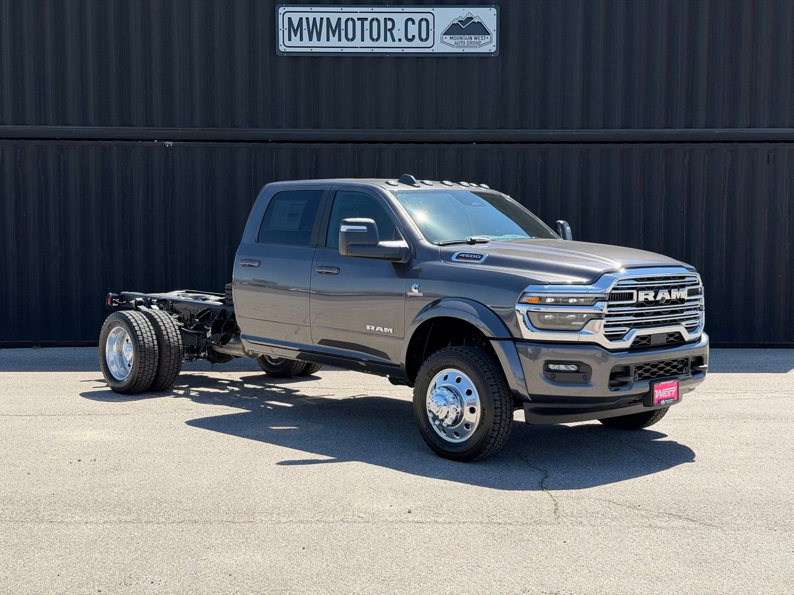 2026 RAM 4500 Big Horn 4X4 Crew Cab DRW 173" WB's photo