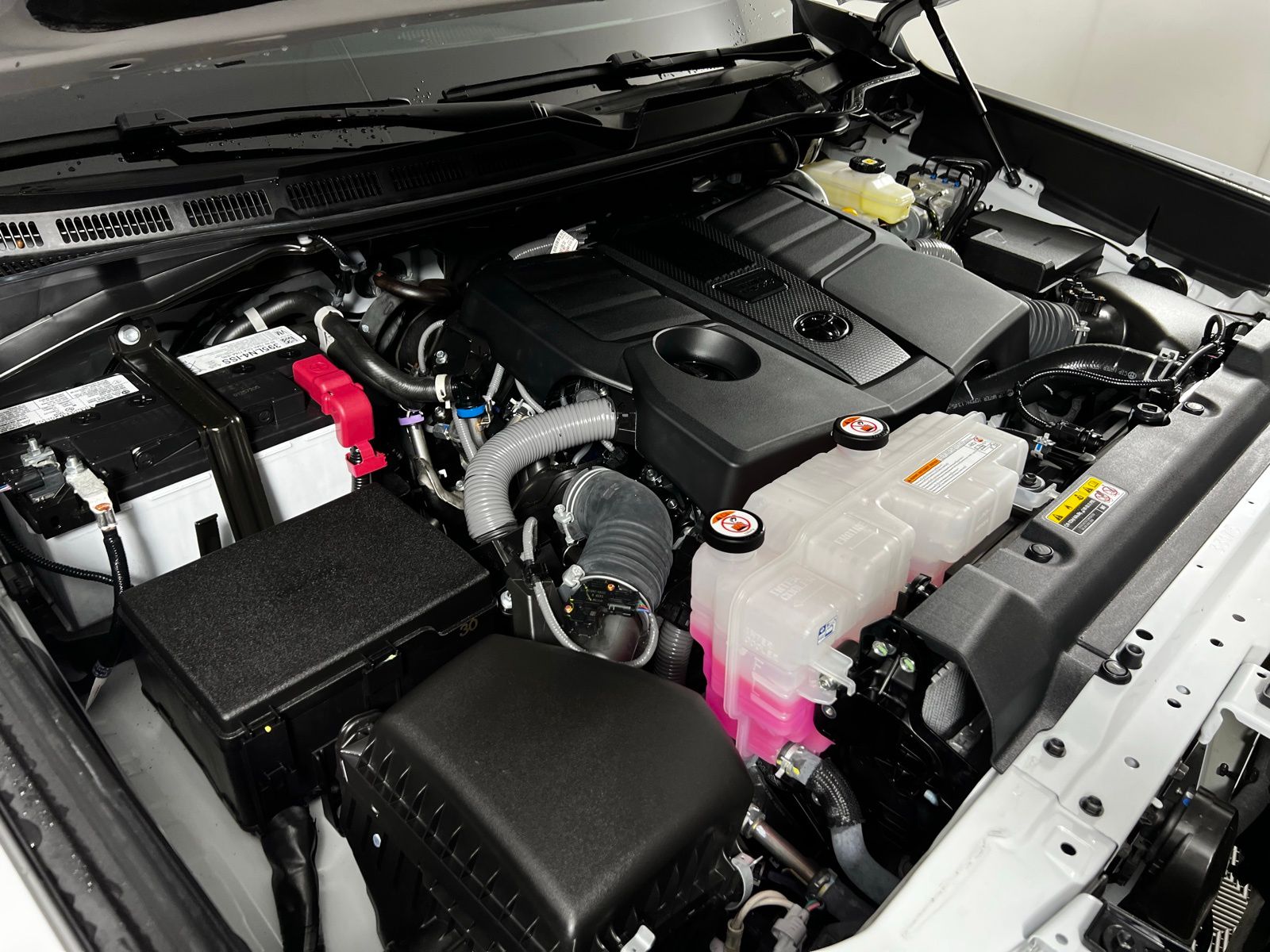 Thumbnail: 2025 Toyota Tundra - 10