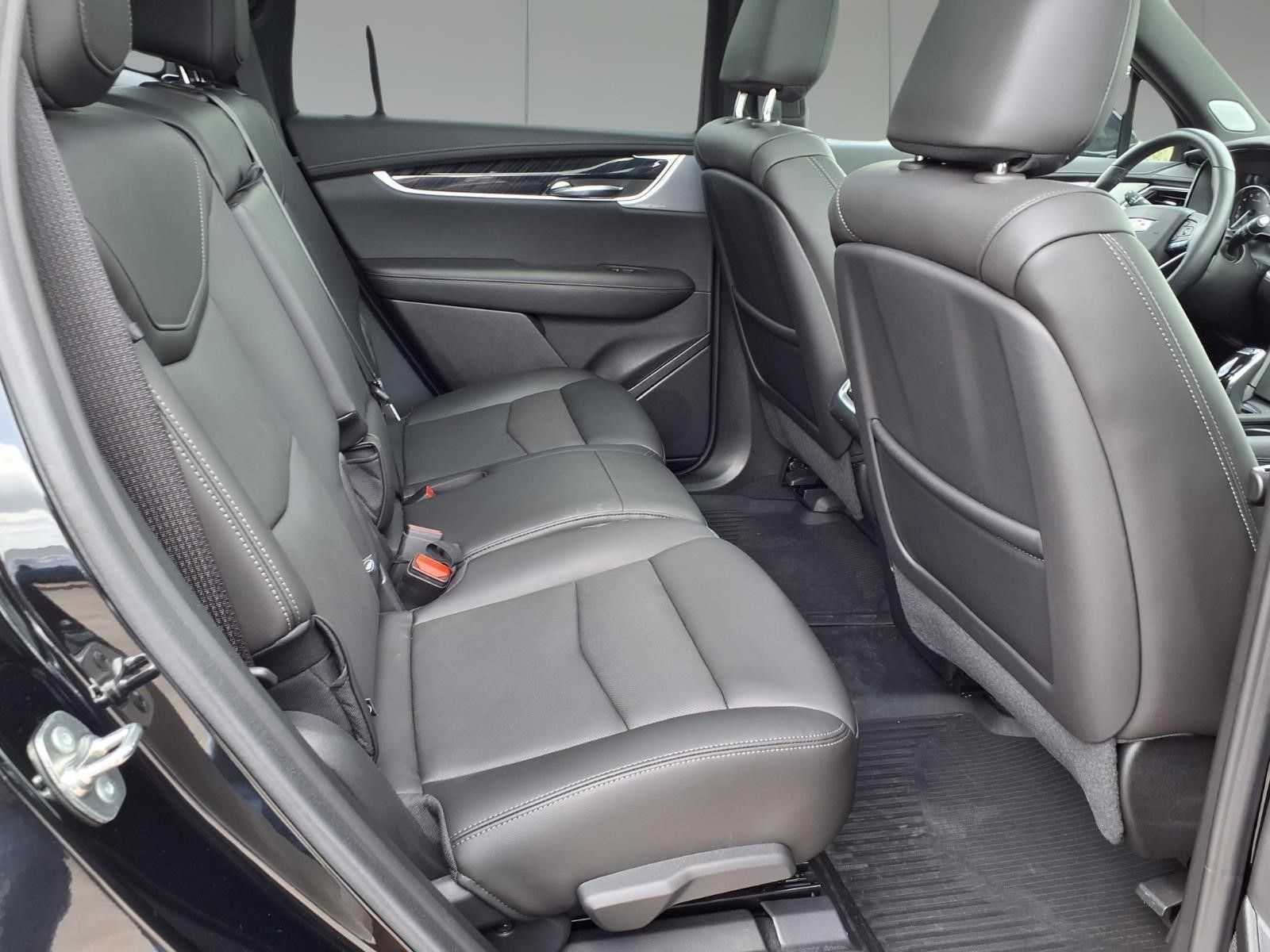 2024 Cadillac XT6 Premium Luxury Black at Tom Peacock Cadillac