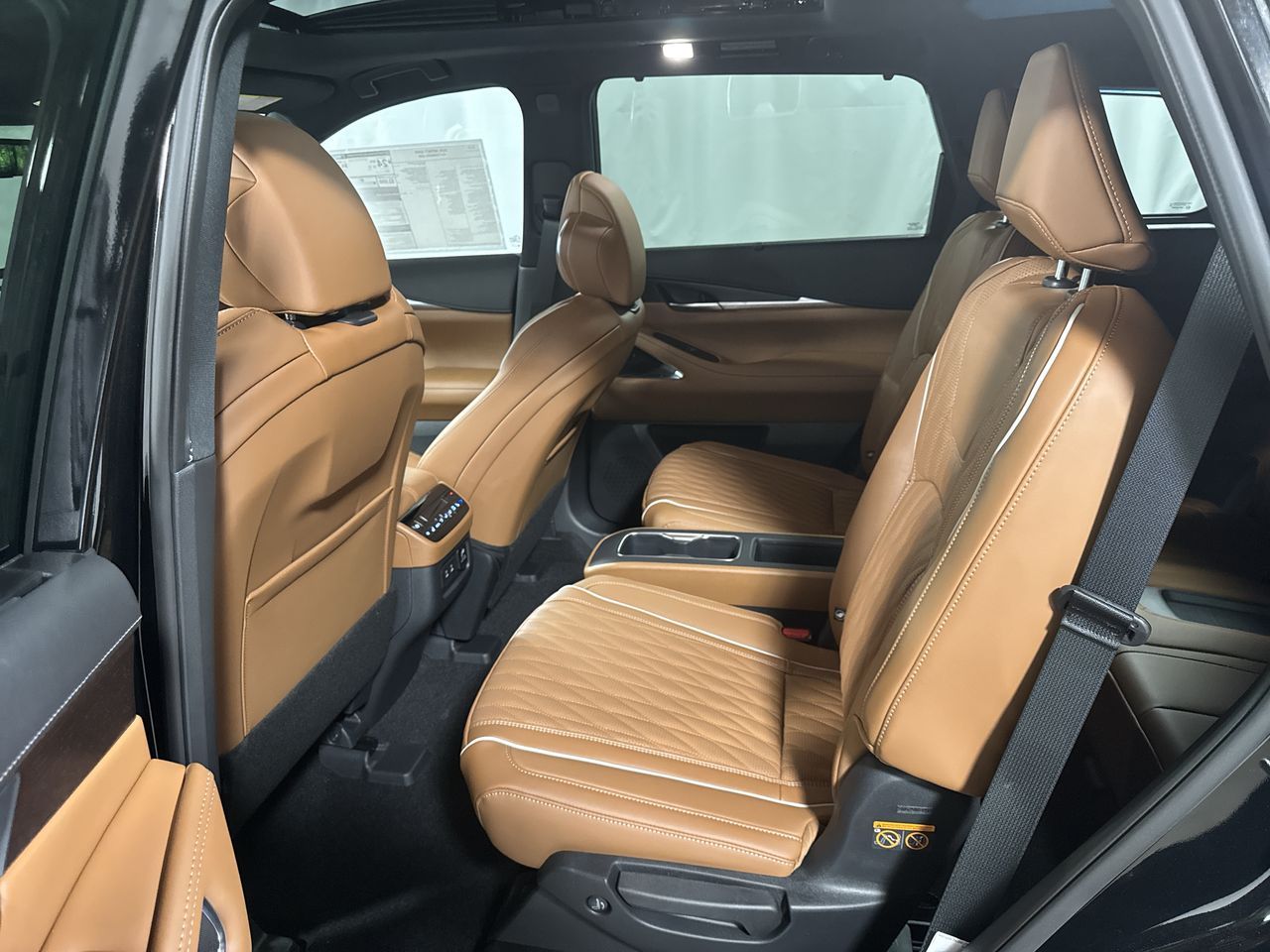 2026 Infiniti QX60 Autograph photo 21