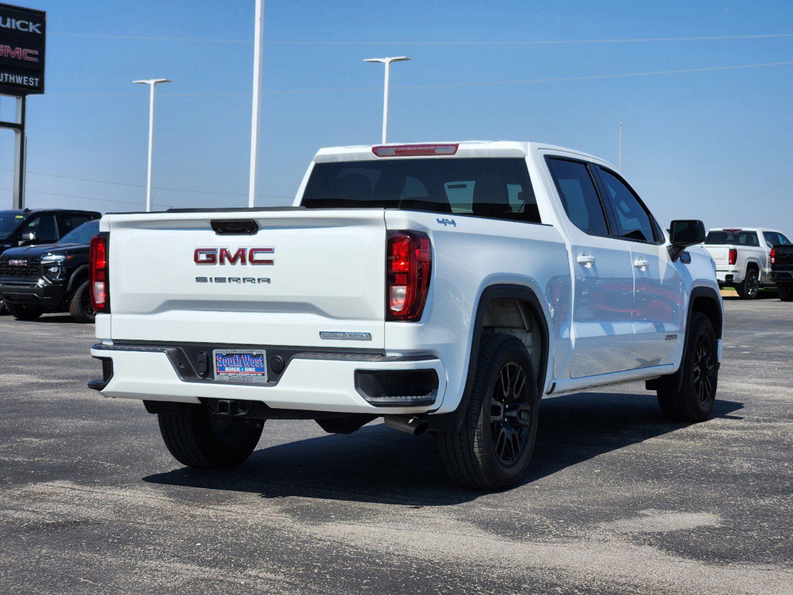 2024 GMC Sierra 1500 Elevation 5