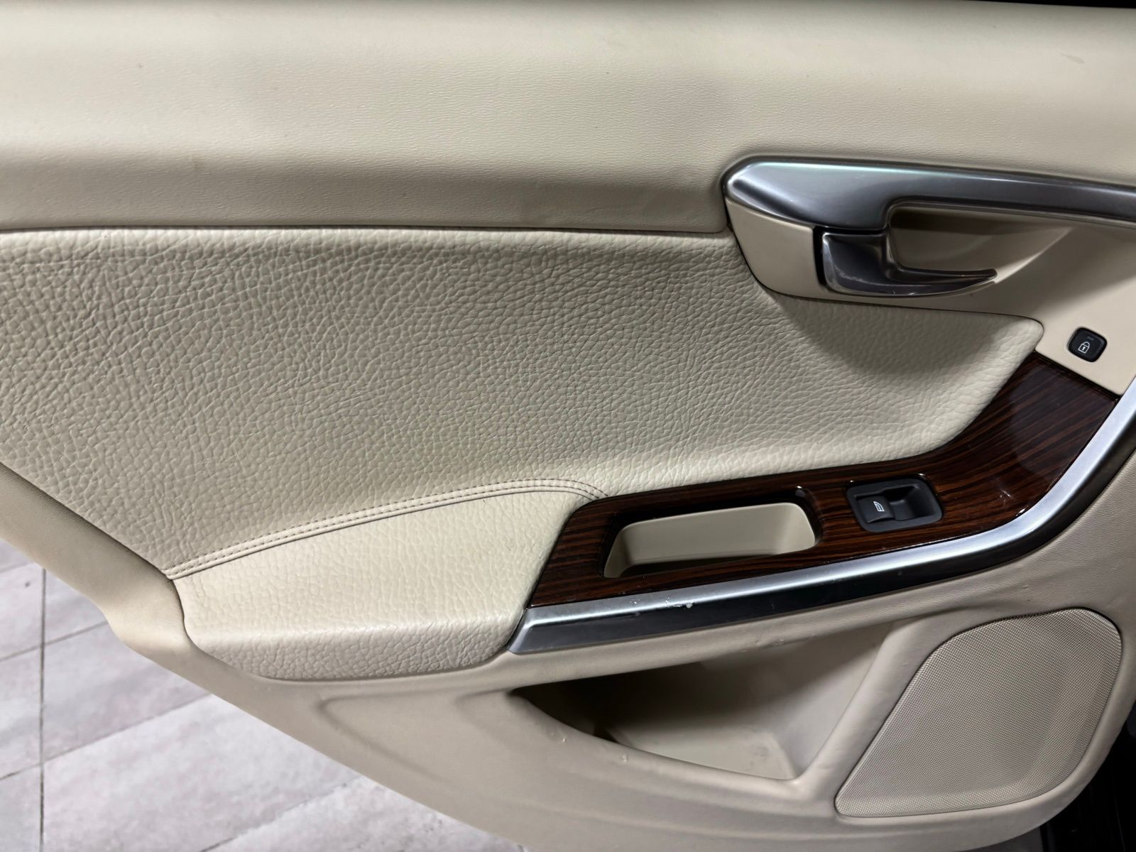 Used Car 2012 Volvo S60  T5 For Sale Under $10,000 In Austin, Texas