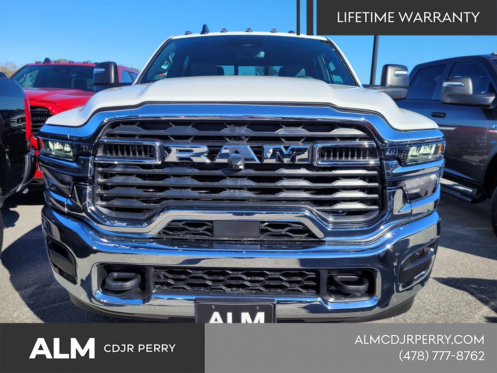 New 2026 Bright White Clear-Coat Exterior Paint RAM Tradesman image 15