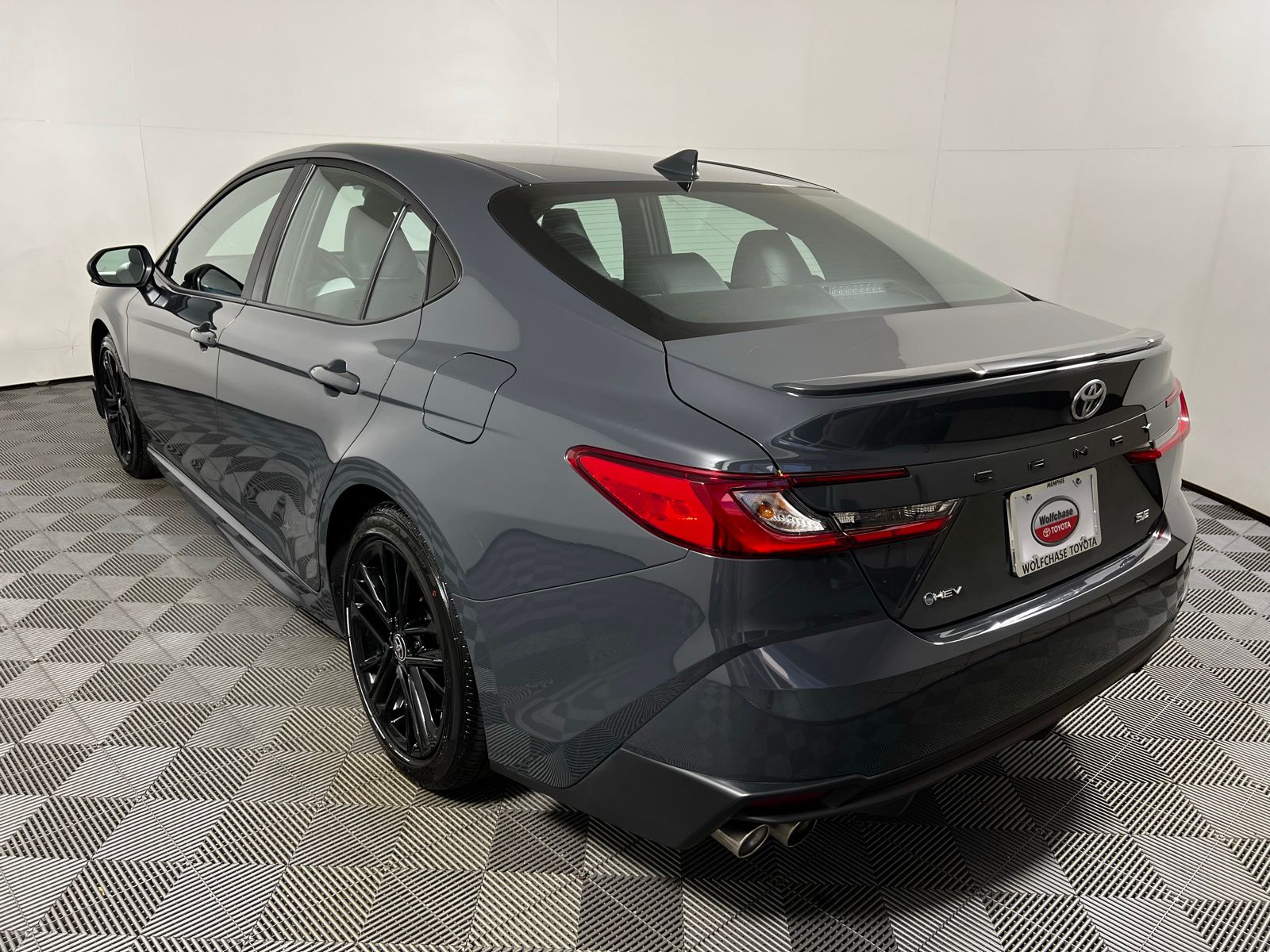 Thumbnail: 2025 Toyota Camry - 7