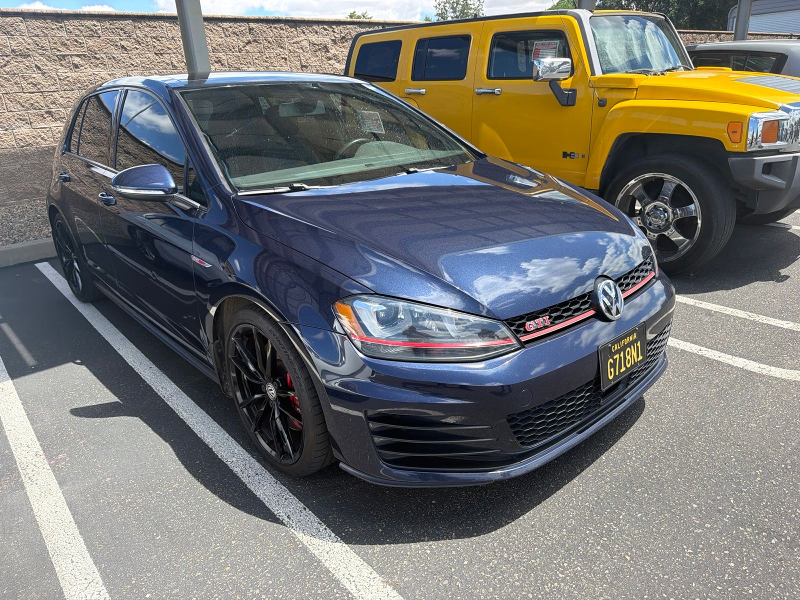 2017 Volkswagen Golf GTI 2.0T SE 4-Door FWD