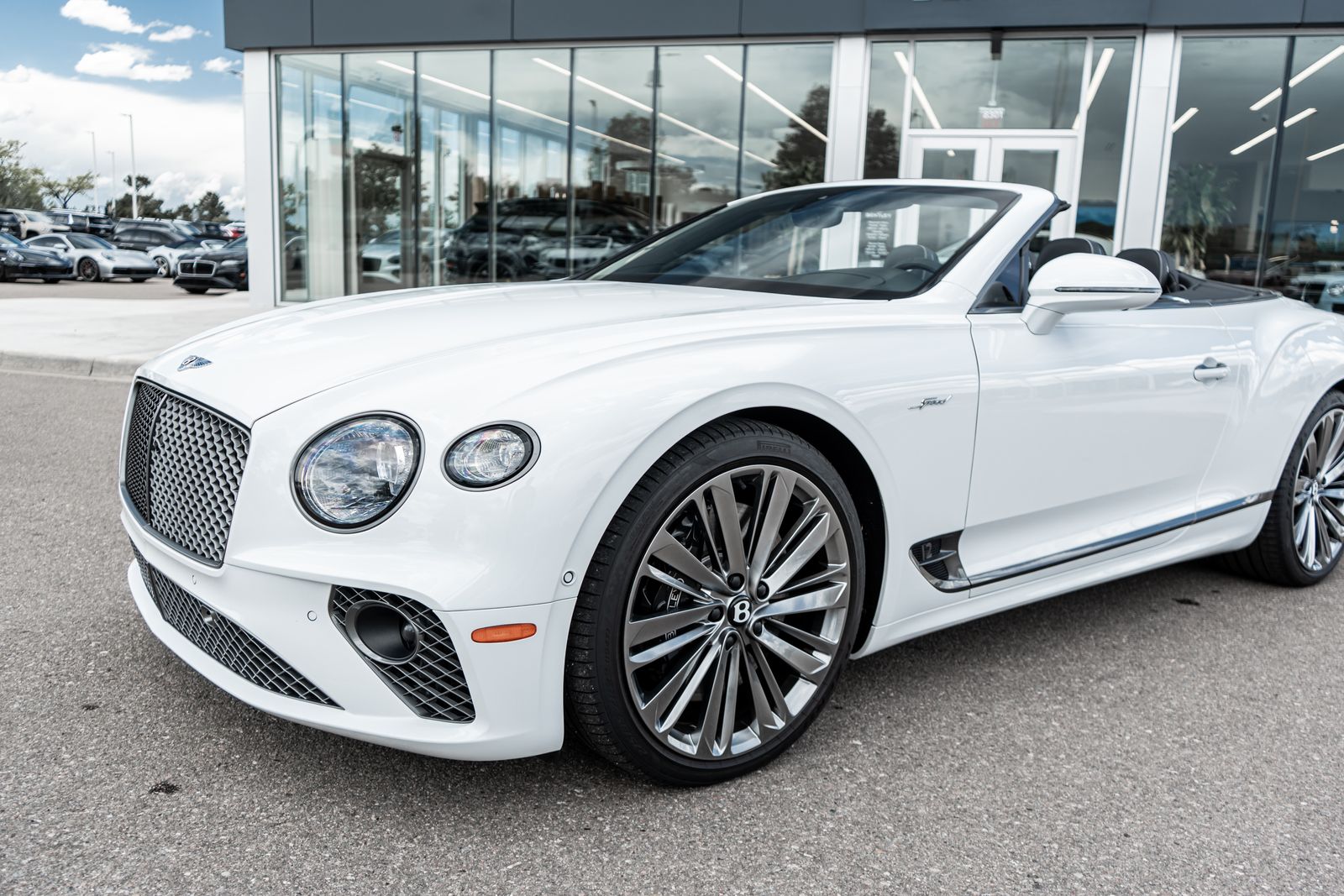 2024 Bentley Continental GTC Mulliner - Photo 21