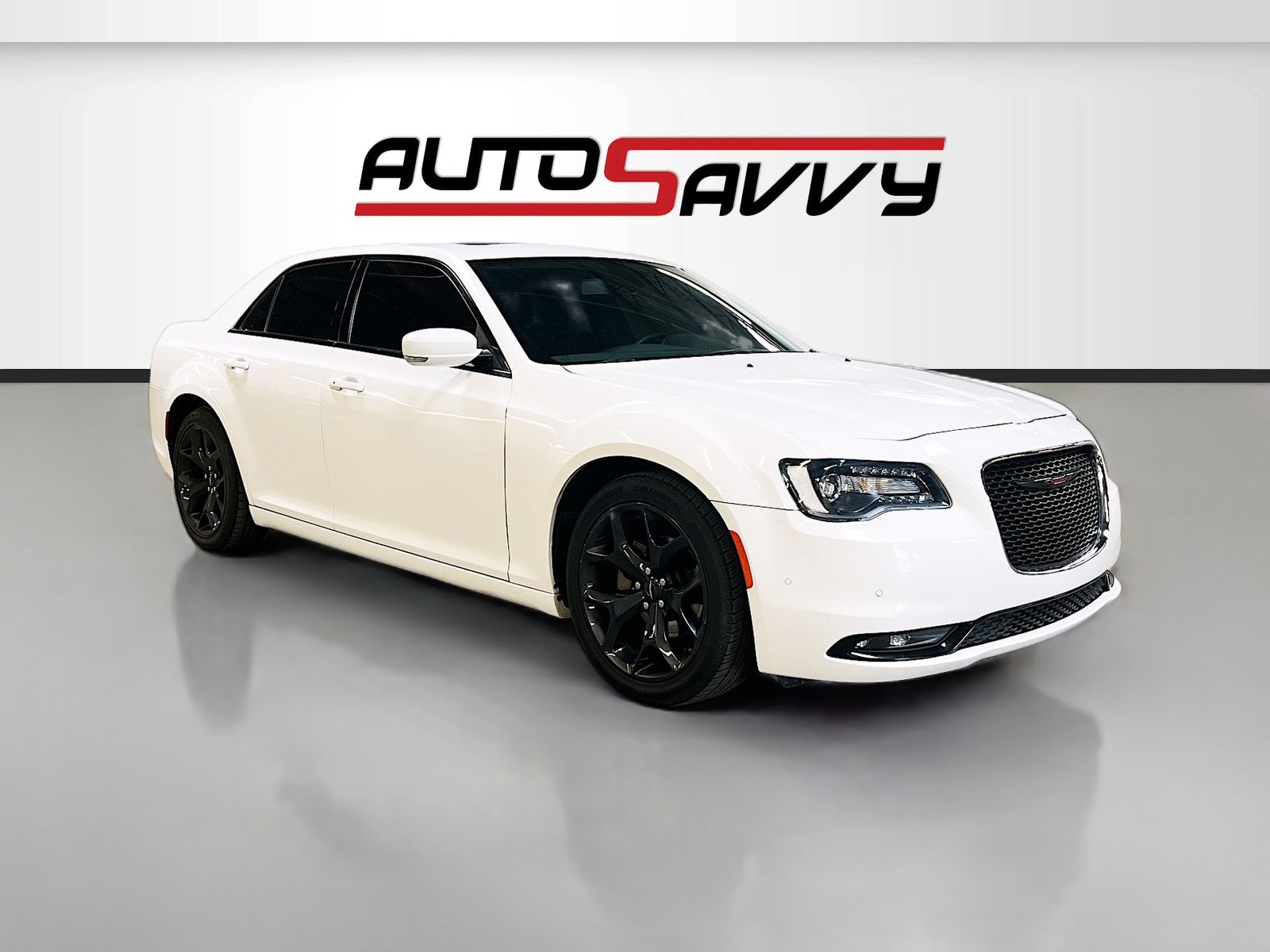 2022 Chrysler 300 S's photo