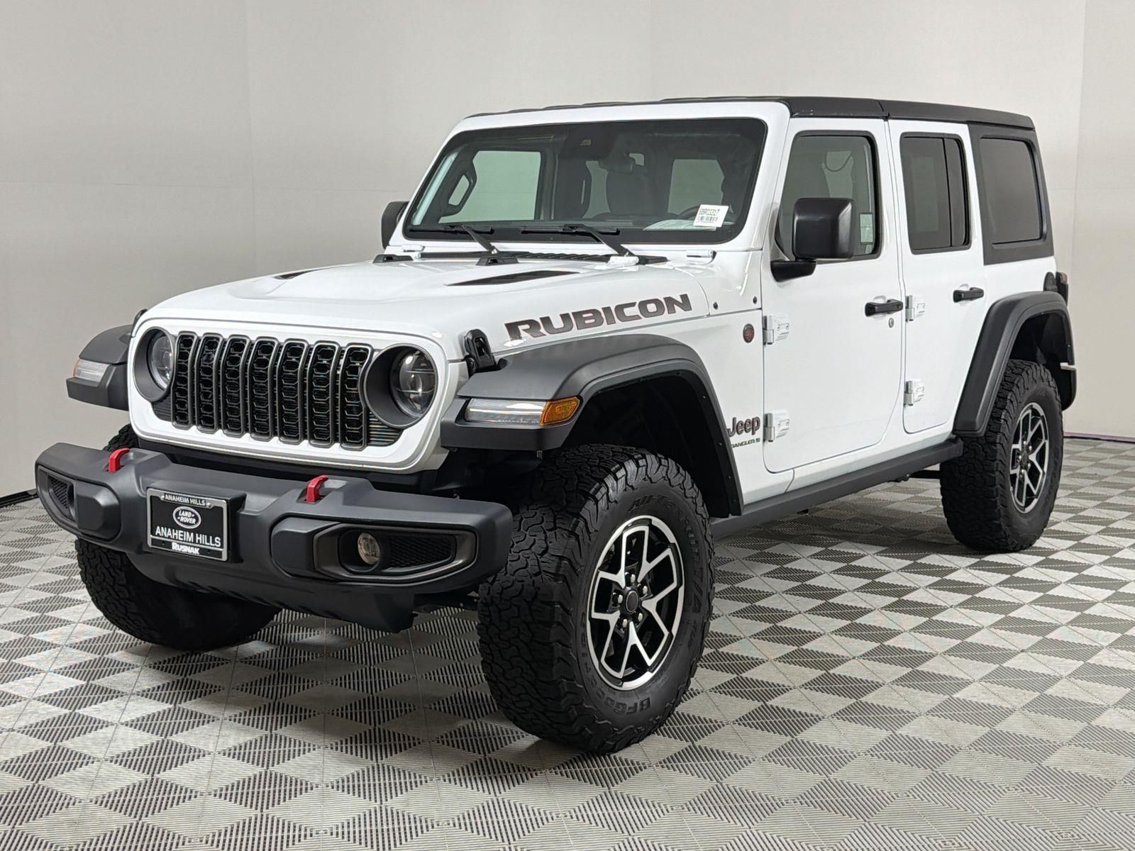 Bright White Clearcoat 2025 Jeep Wrangler Rubicon 4-Door 4WD SUV / Crossover Four-Wheel Drive 8-Speed Automatic