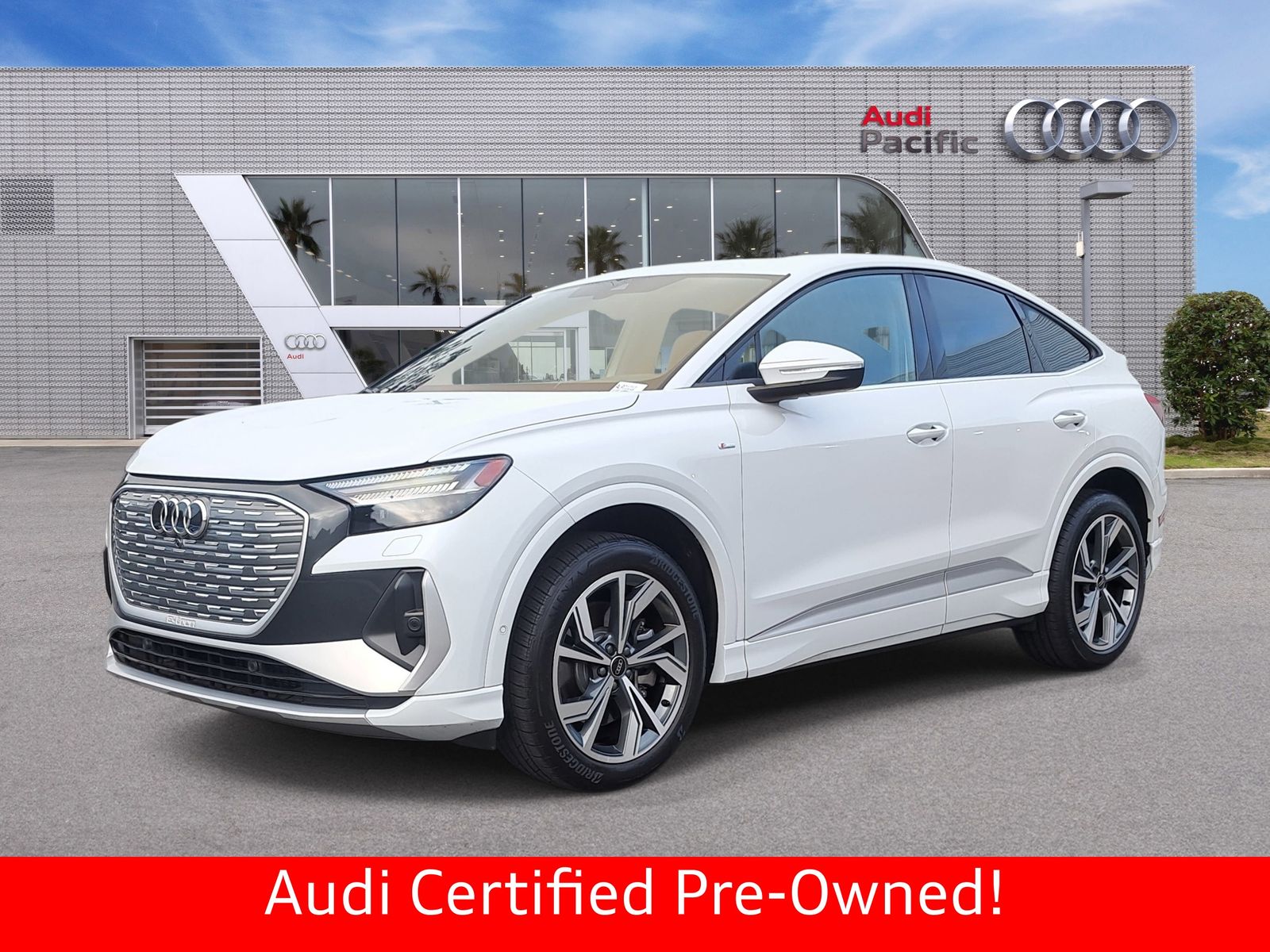 Glacier White Metallic 2023 Audi Q4 e-tron Sportback quattro Prestige 50 Sedan All-Wheel Drive Automatic