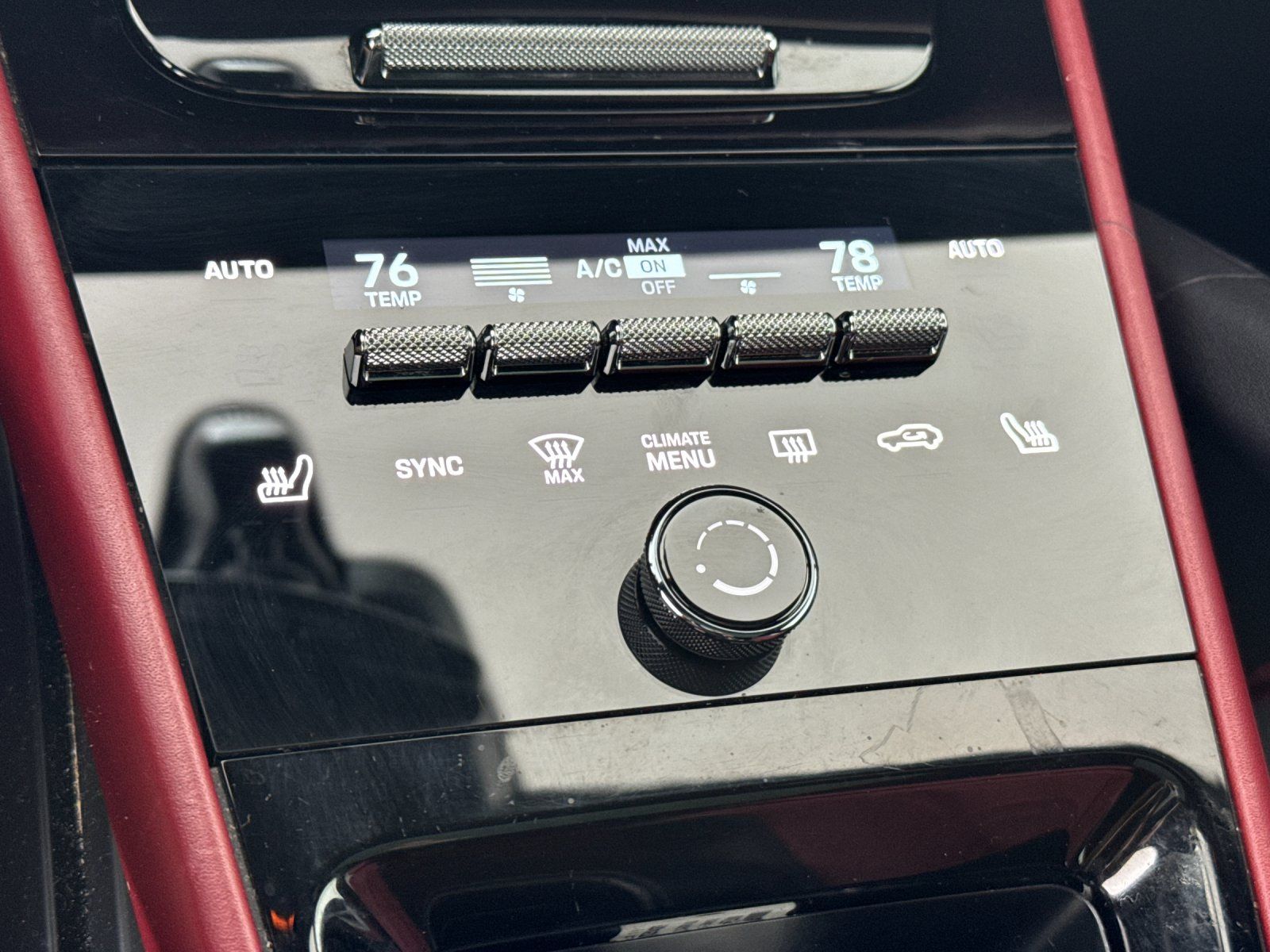 2024 Porsche Cayenne Base — full photo 21 of 30