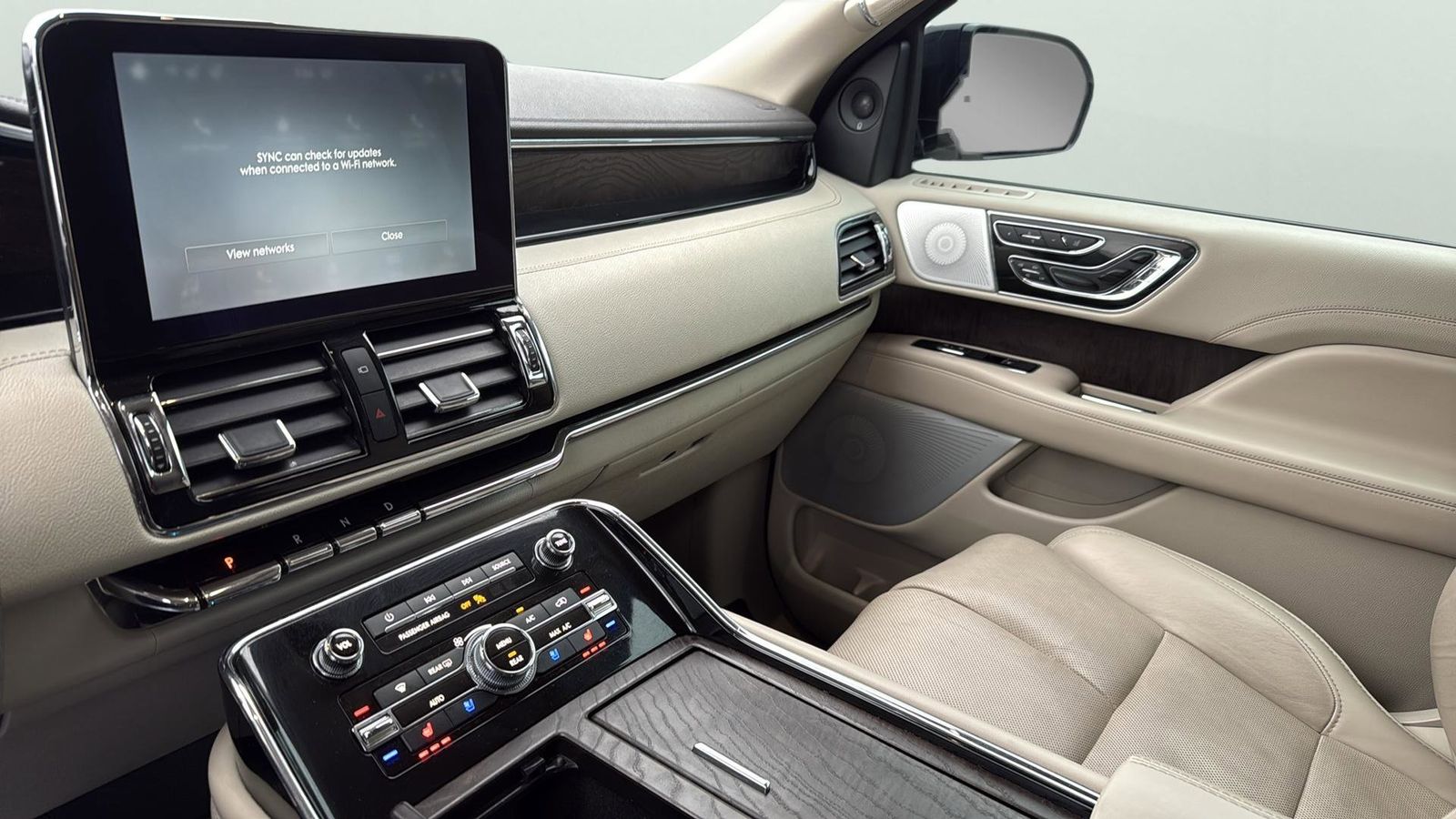 Used Car 2019 Lincoln Navigator L  L Reserve For Sale Under $35,000 In Austin, Texas