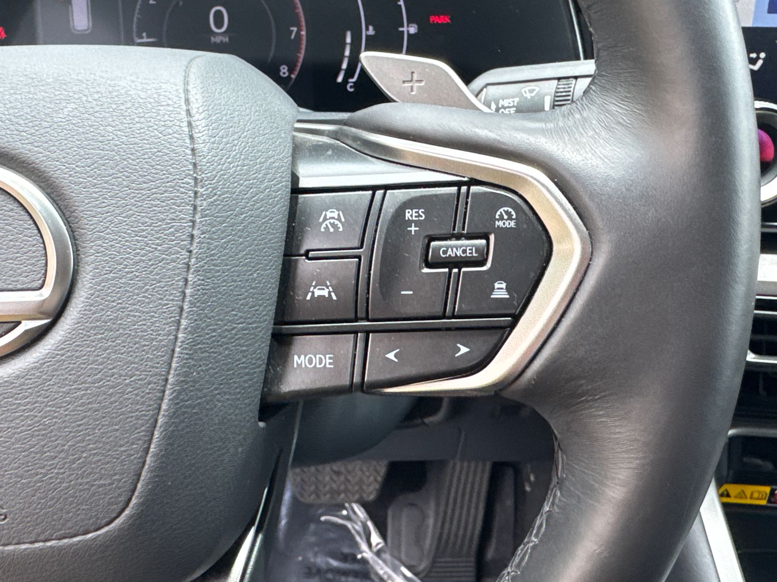 Used 2024 Pearl Lexus 350 image 27