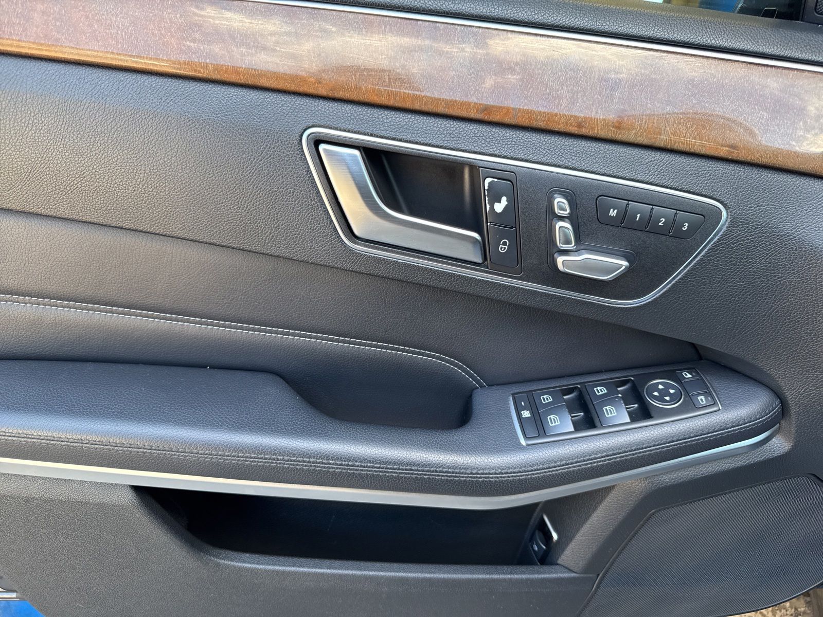 Used 2014 Steel Gray Metallic Mercedes-Benz E 350 image 21
