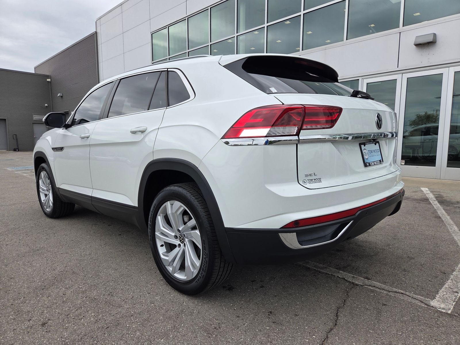 used 2021 Volkswagen Atlas Cross Sport car, priced at $22,950