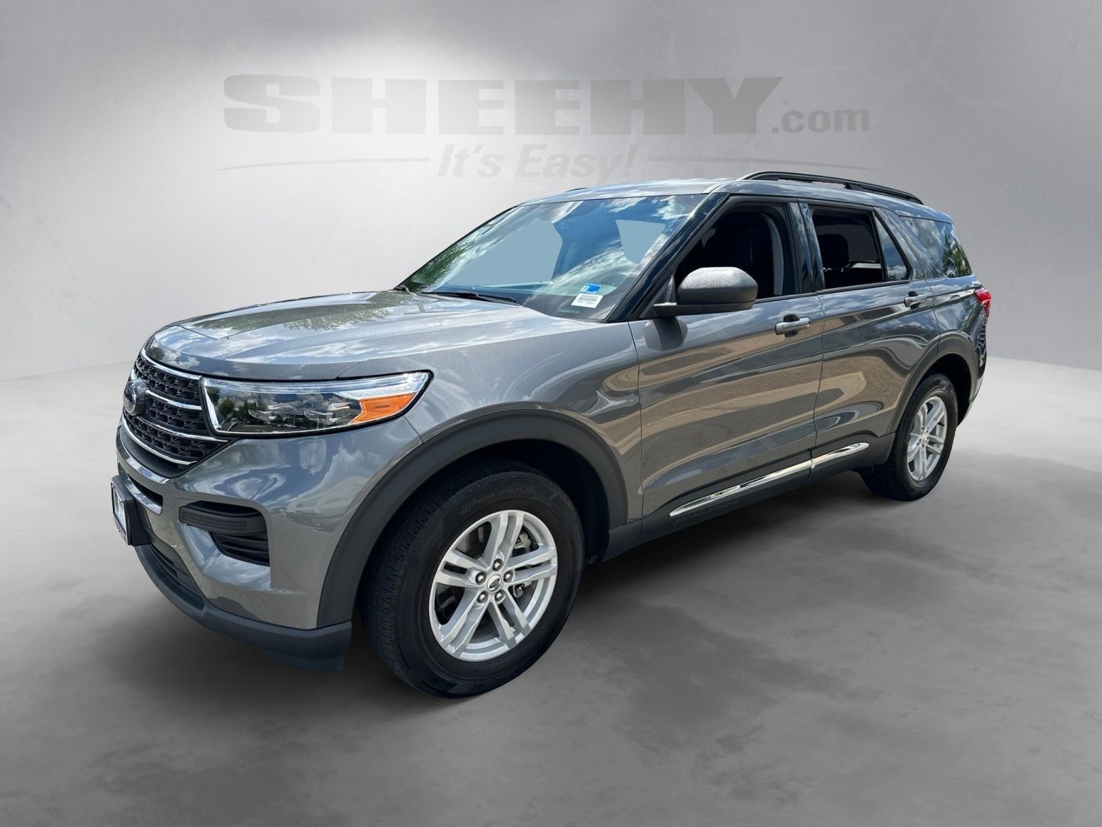 Used 2024 Gray Ford XLT image 16