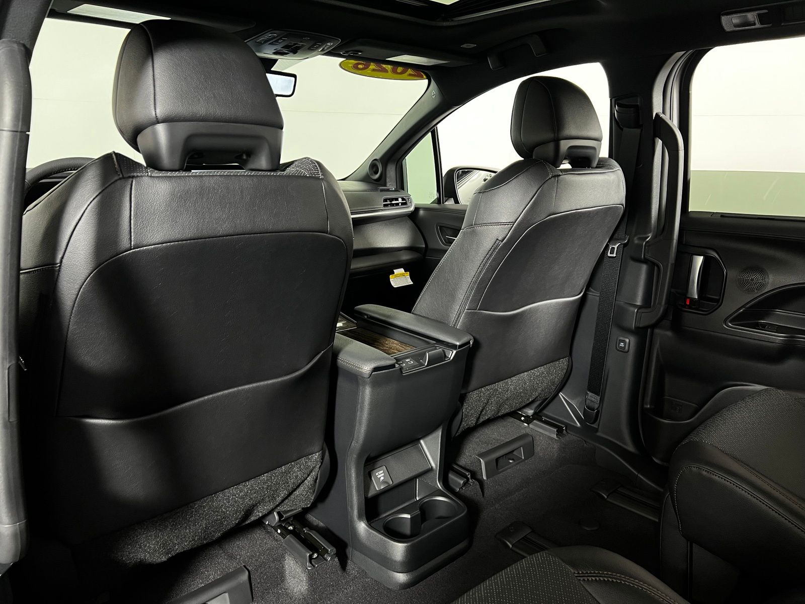Thumbnail: 2026 Toyota Sienna - 23