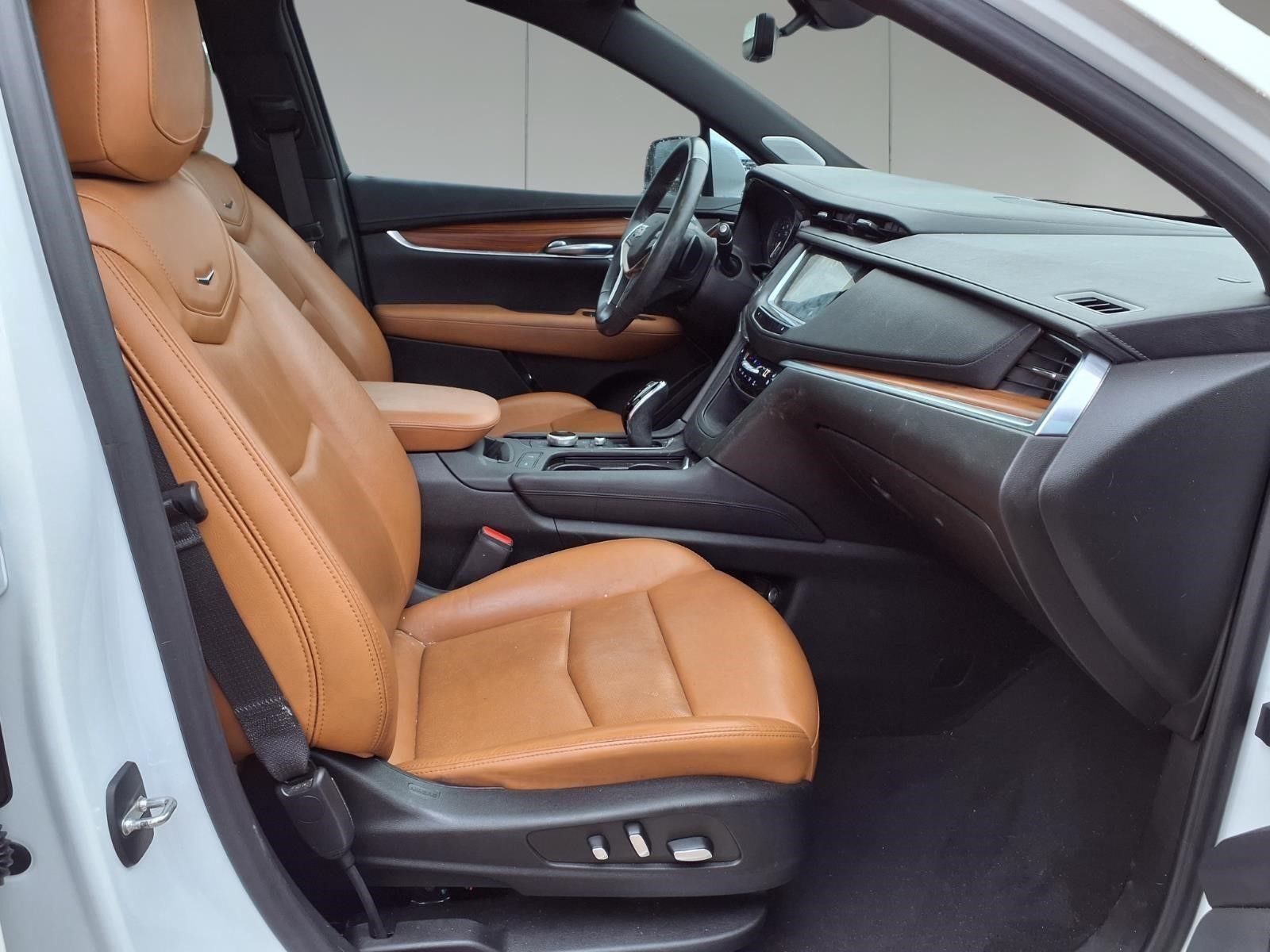 2022 Cadillac XT5 Premium Luxury White at Bayway Cadillac of The Woodlands