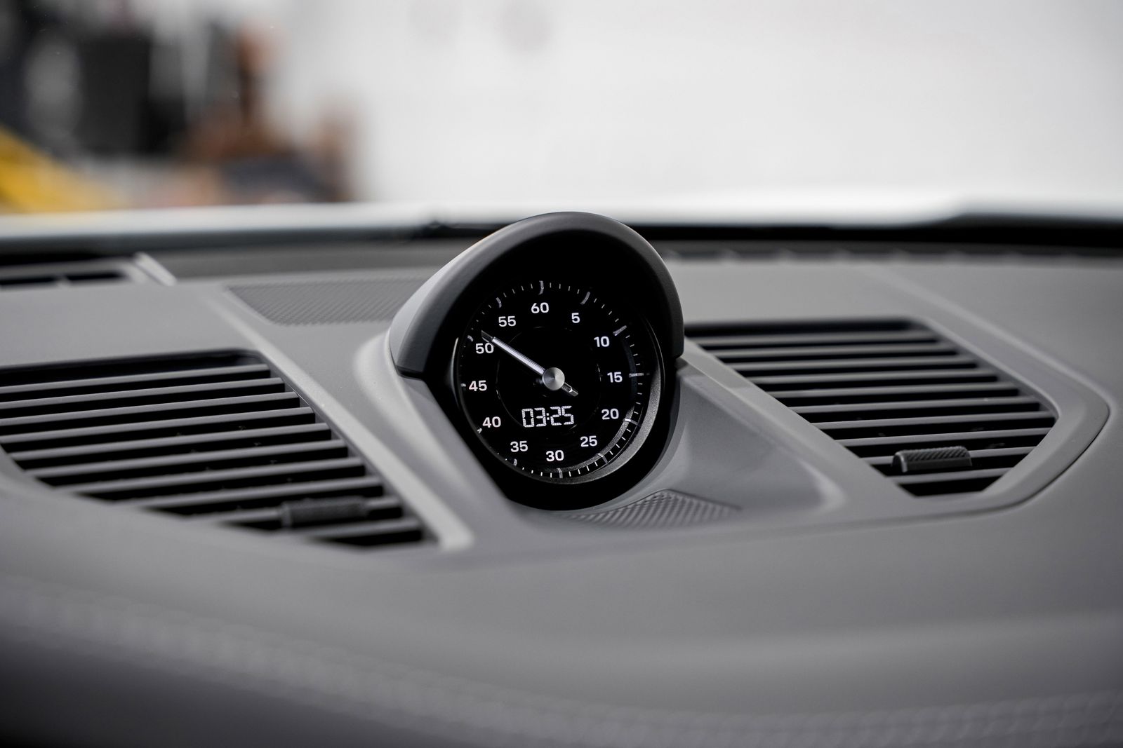 2022 Porsche 911 Carrera GTS — photo 11
