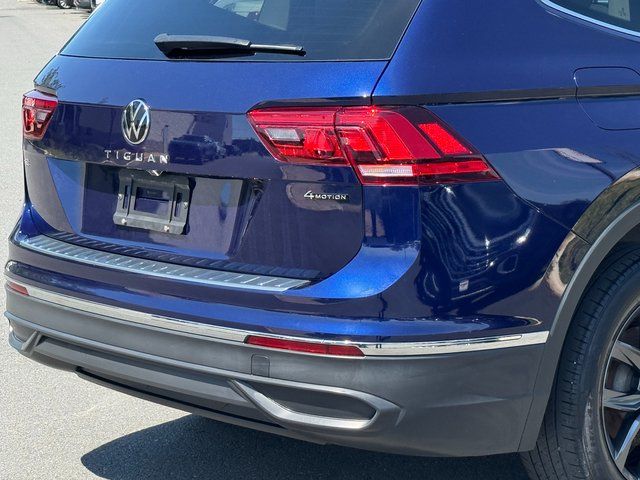 Used 2023 Blue Volkswagen 2.0T SE image 29